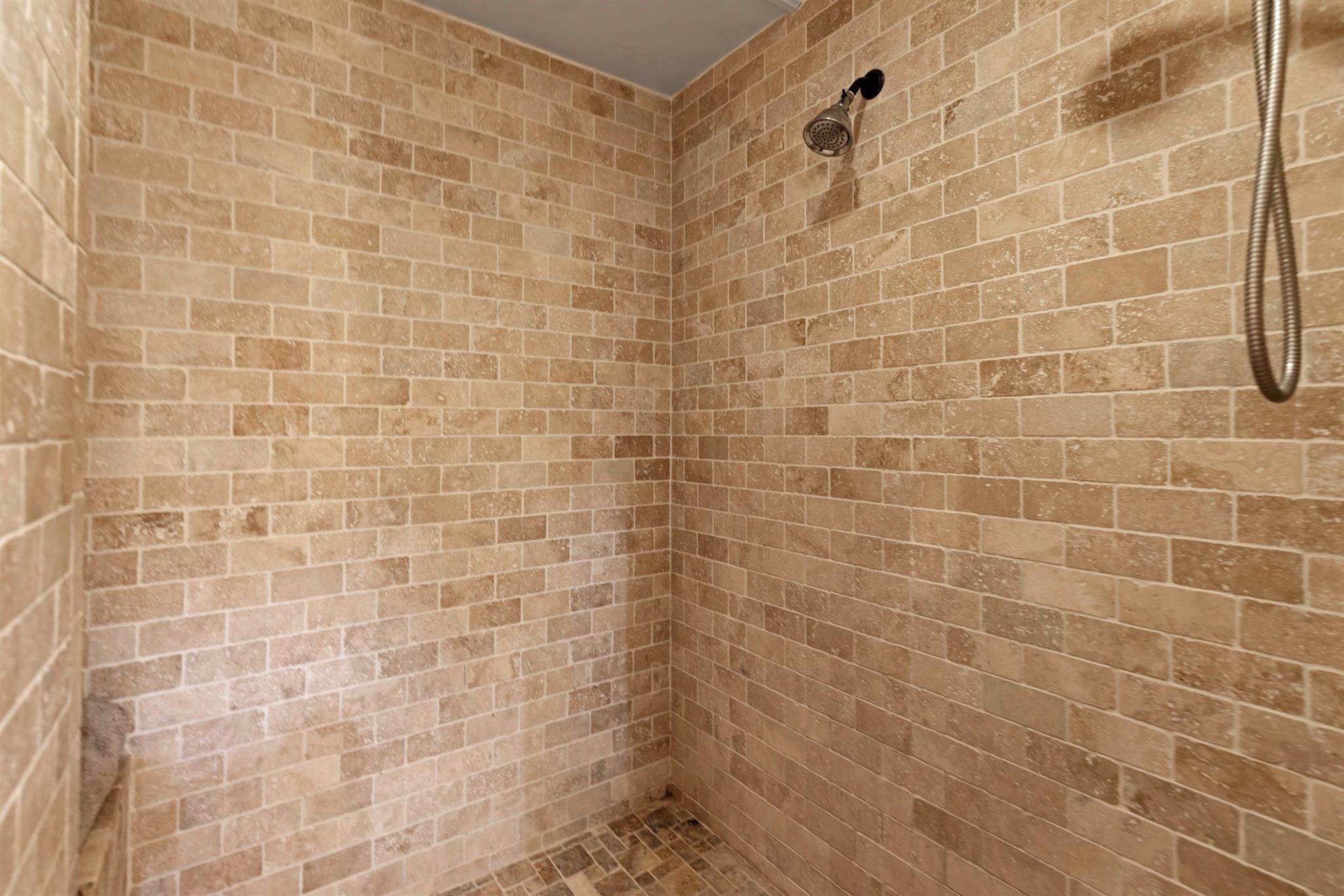 409 N North Main St, Burnet, TX 78611