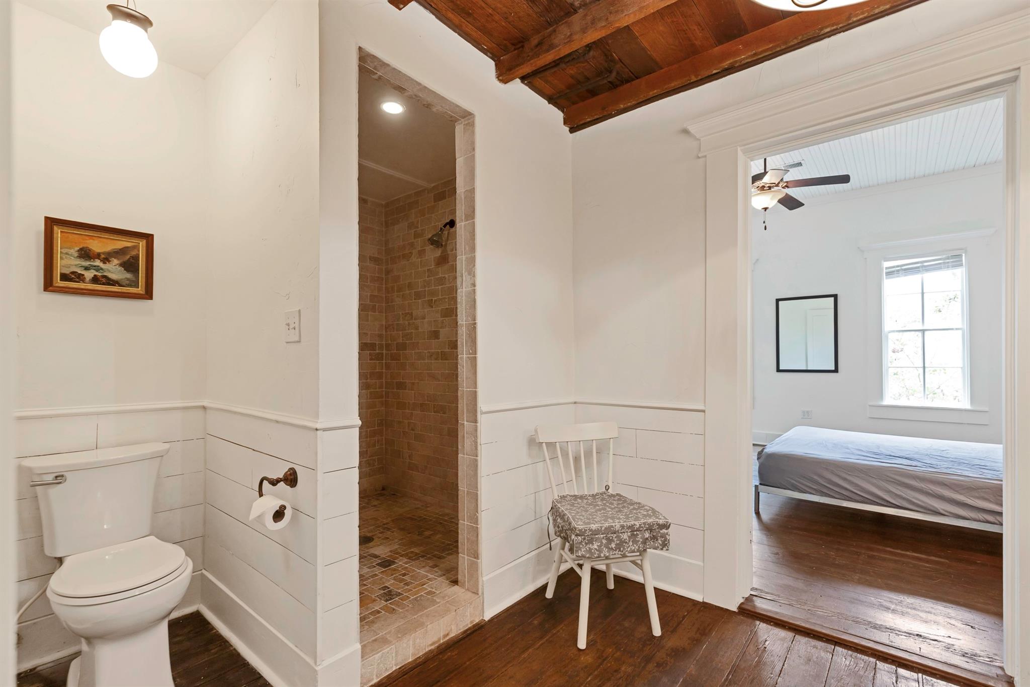 409 N North Main St, Burnet, TX 78611