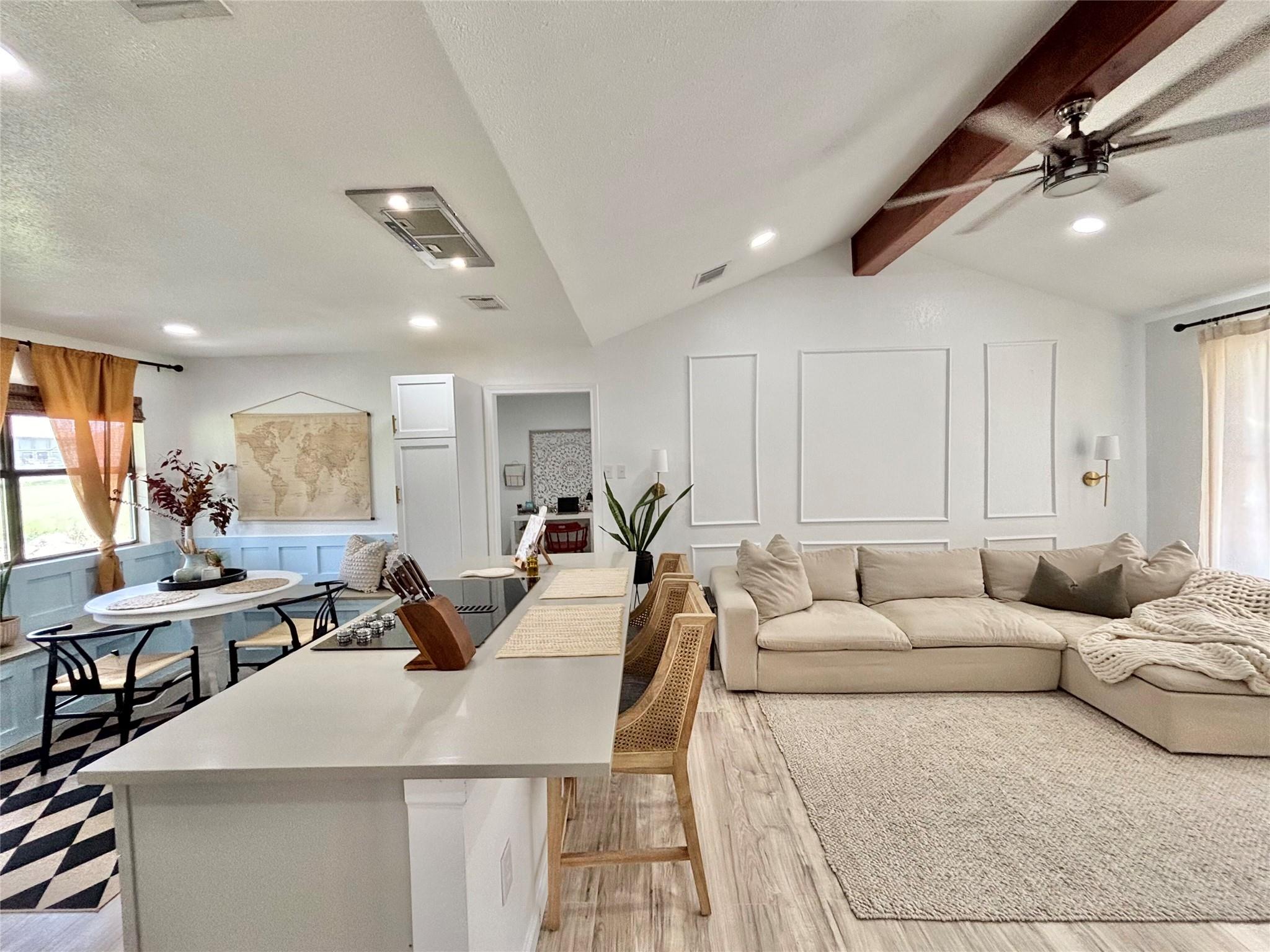 308 River Hills Dr, San Marcos, TX 78666