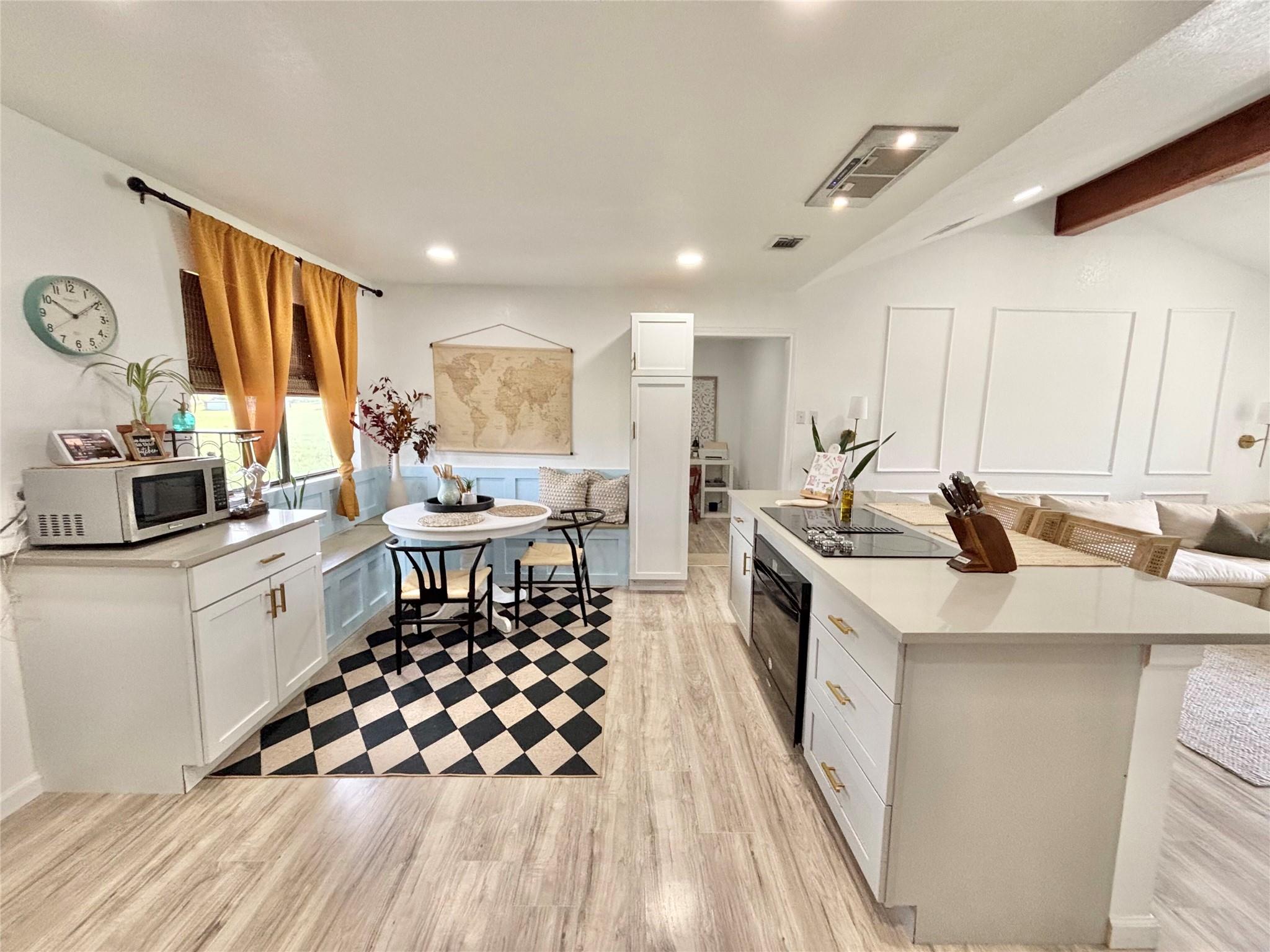 308 River Hills Dr, San Marcos, TX 78666