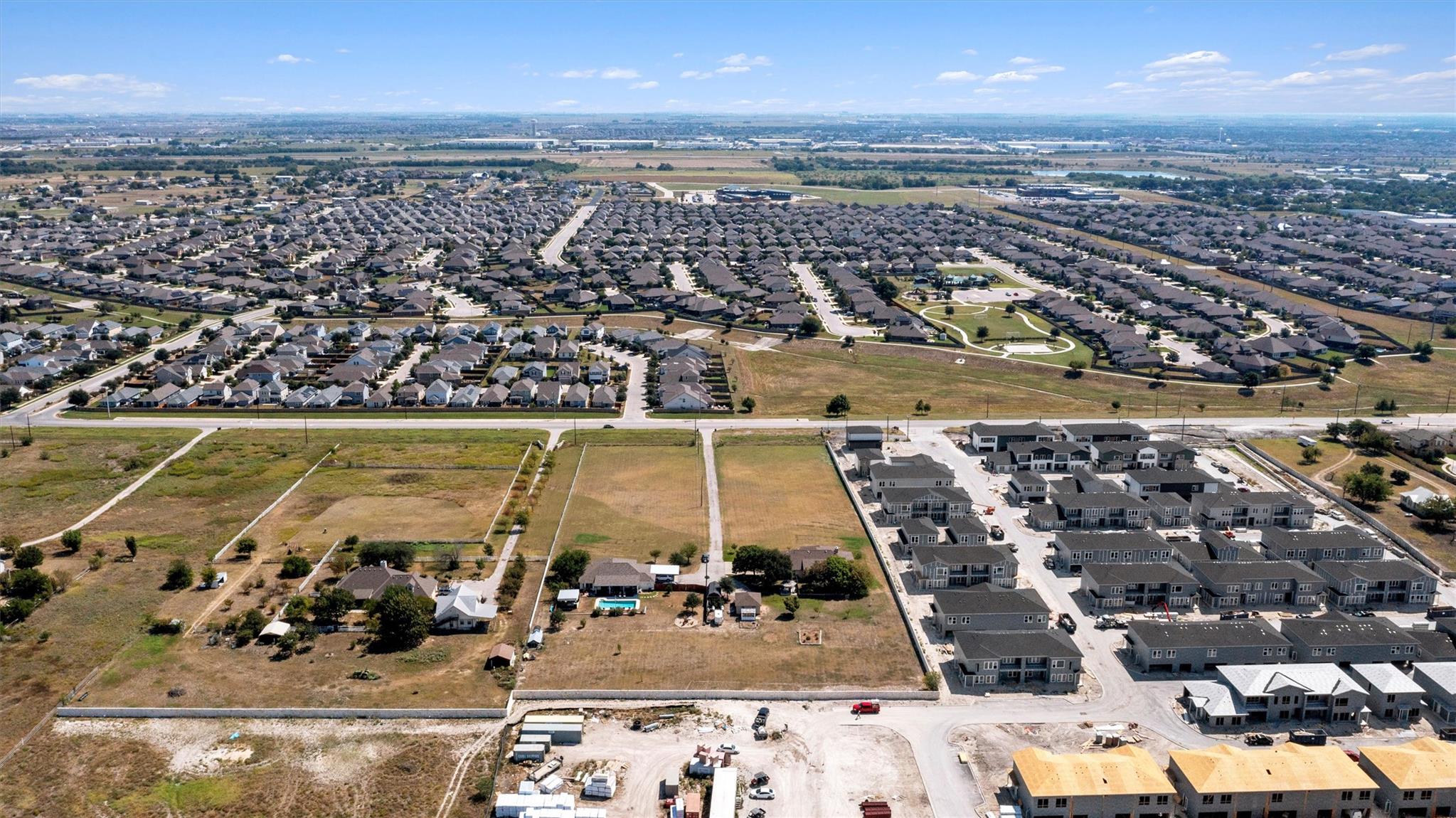 8010 County Road 110 Rd, Round Rock, TX 78665