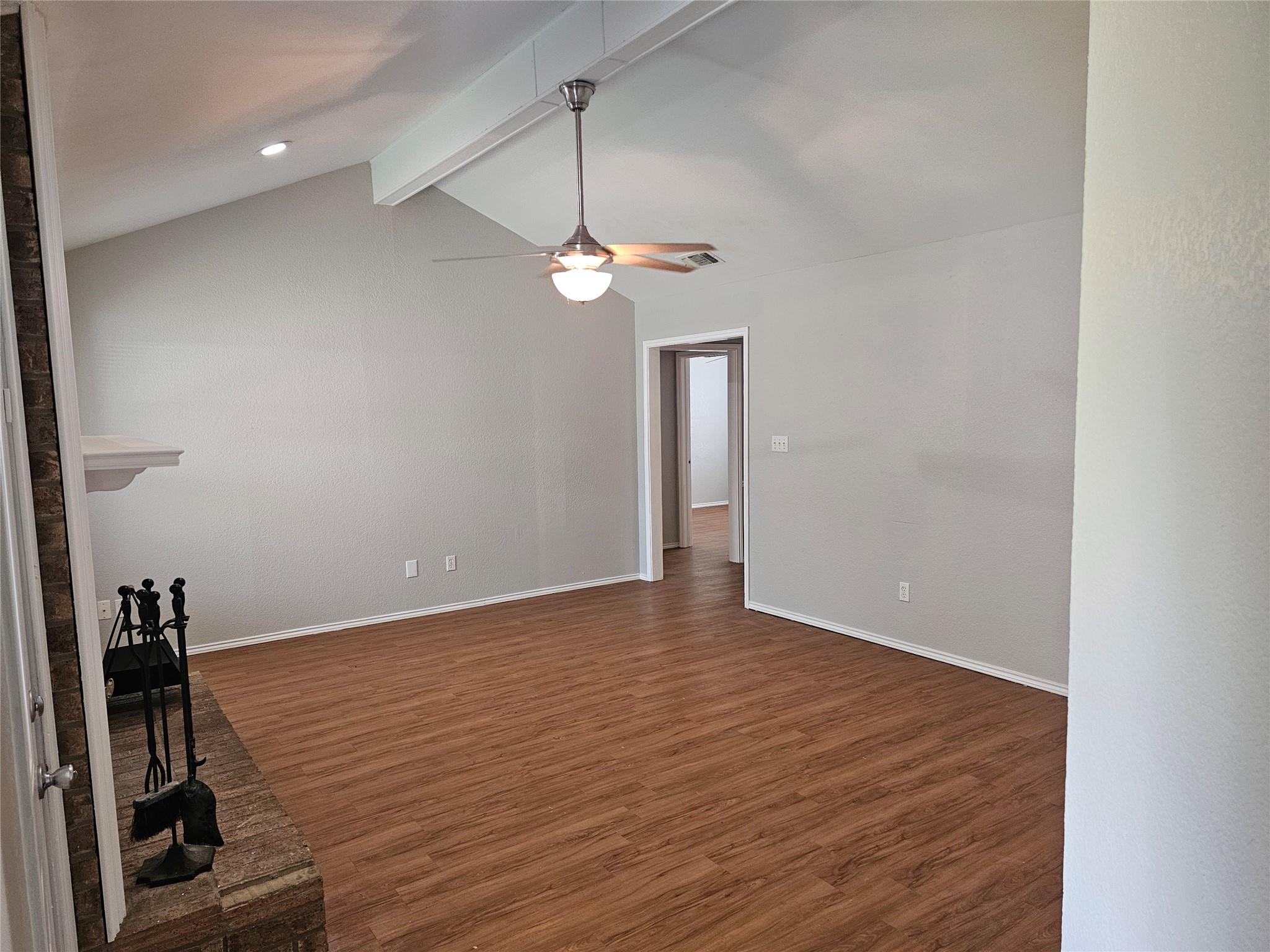 302 Burning Tree Dr, Georgetown, TX 78628