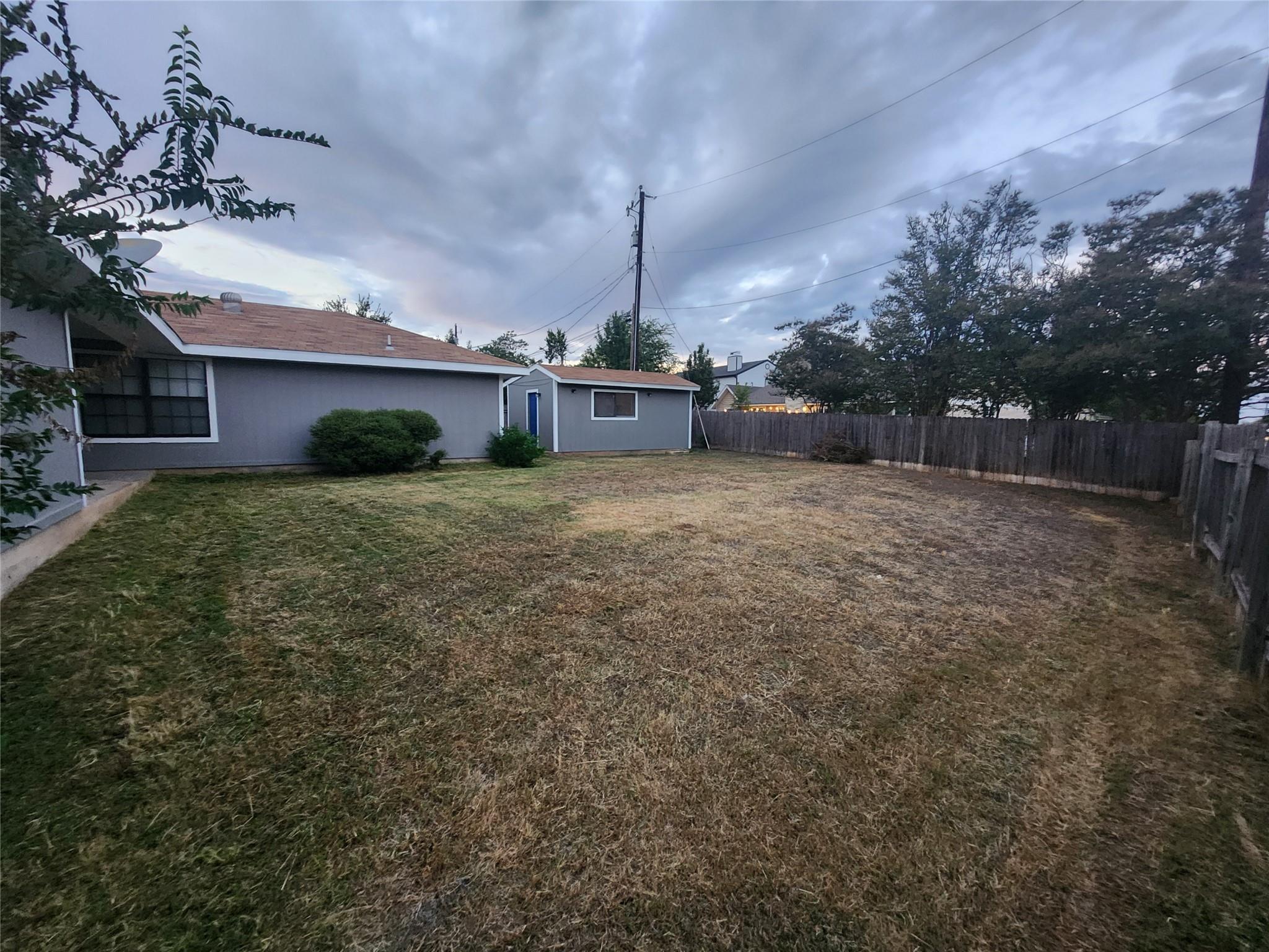 302 Burning Tree Dr, Georgetown, TX 78628