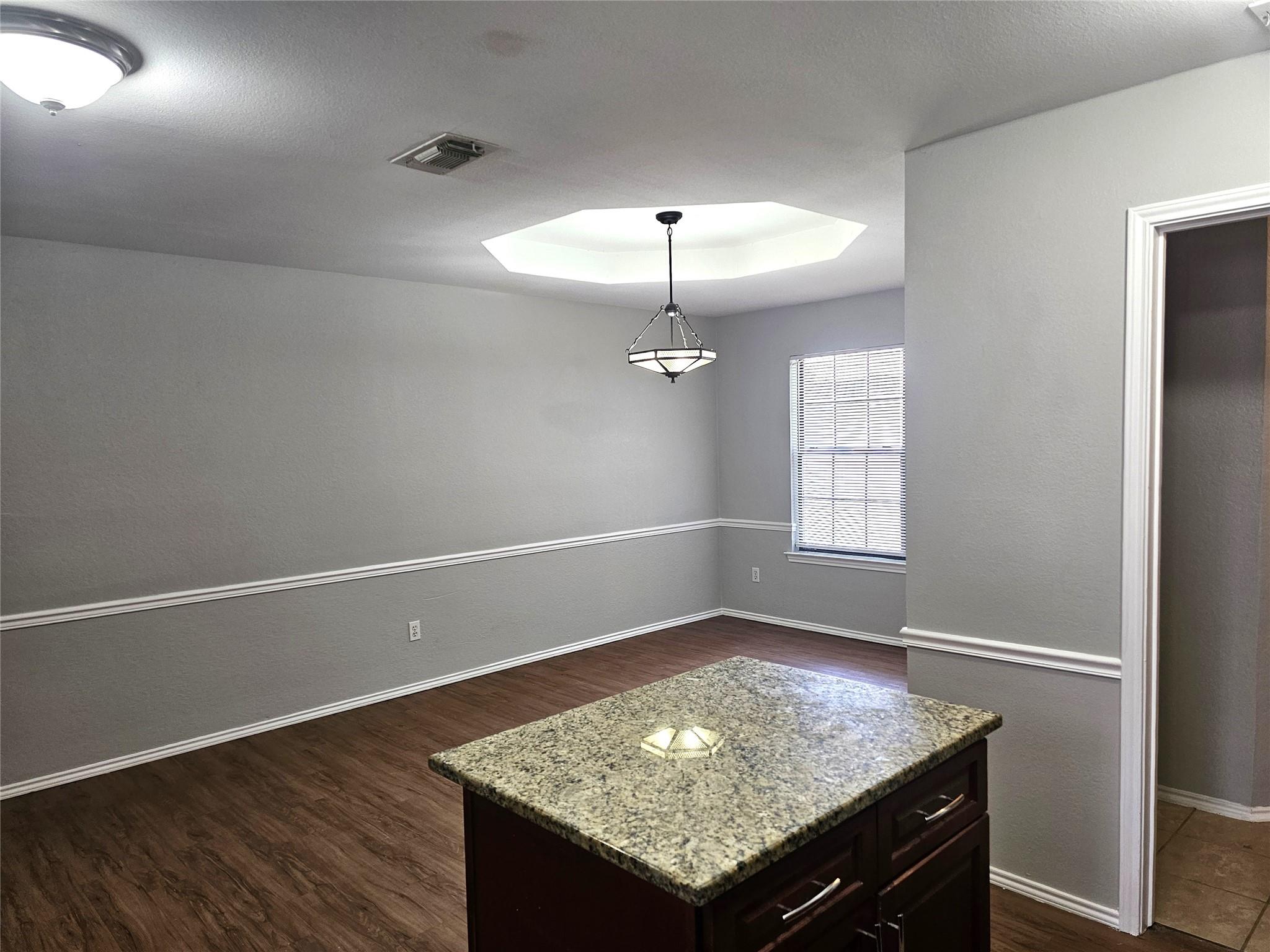 302 Burning Tree Dr, Georgetown, TX 78628