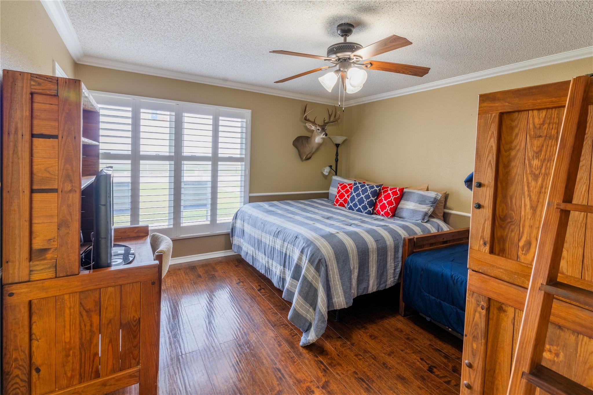 1460 E State Highway 87, Nixon, TX 78140