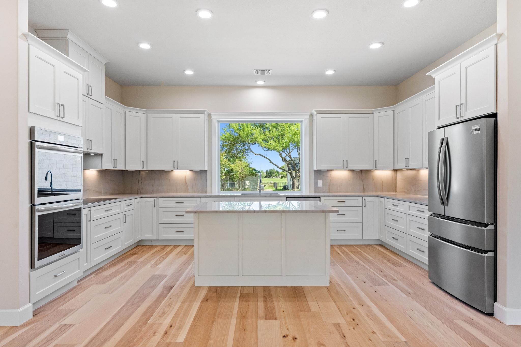 1399 Hi Cir S, Horseshoe Bay, TX 78657