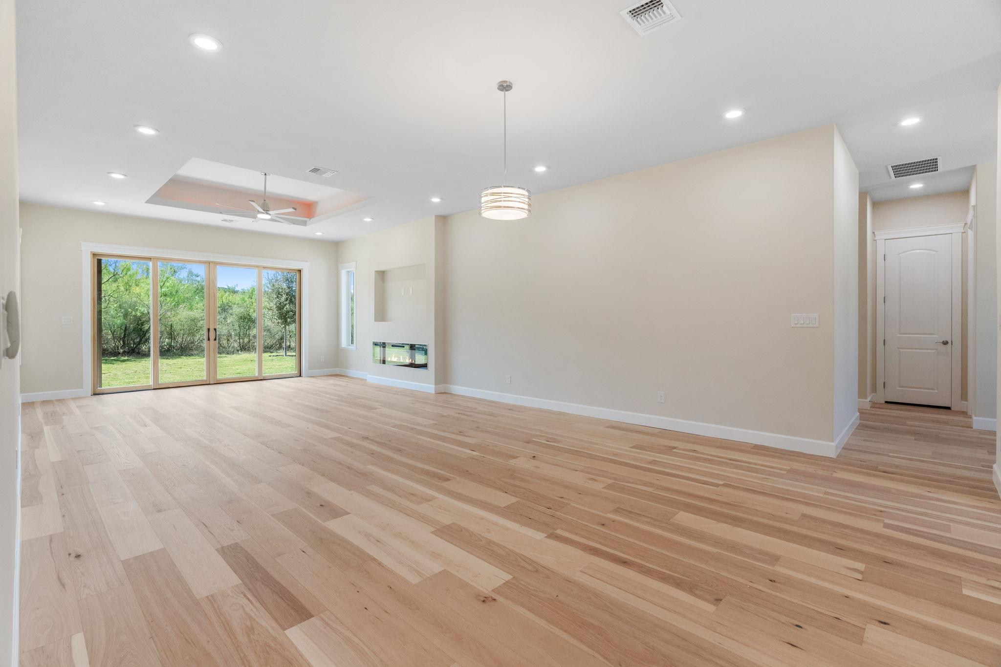 1399 Hi Cir S, Horseshoe Bay, TX 78657