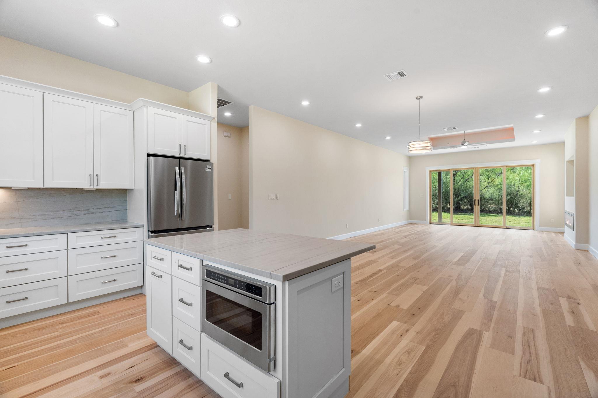 1399 Hi Cir S, Horseshoe Bay, TX 78657