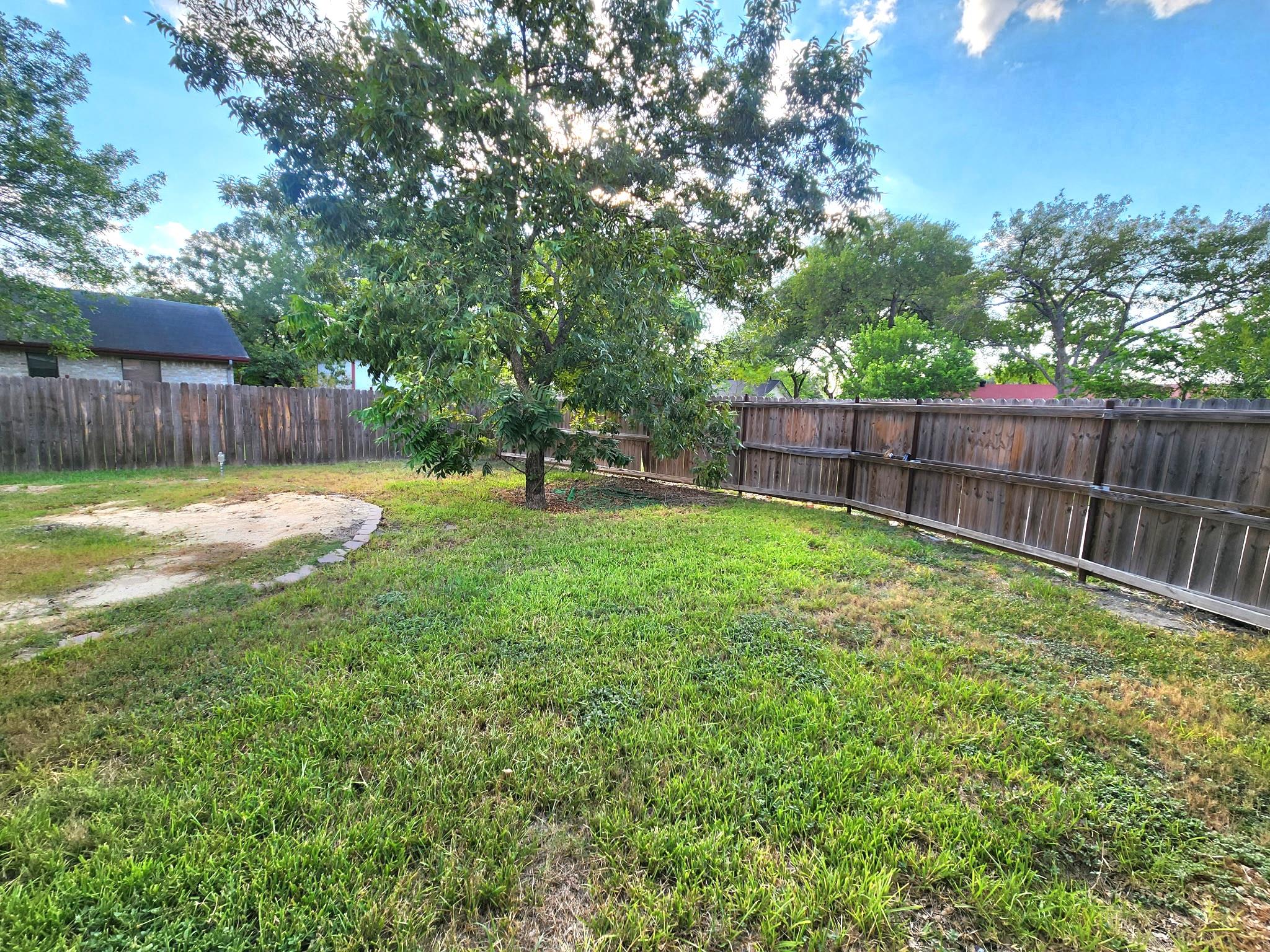 6 Sun Flower Cir, New Braunfels, TX 78130