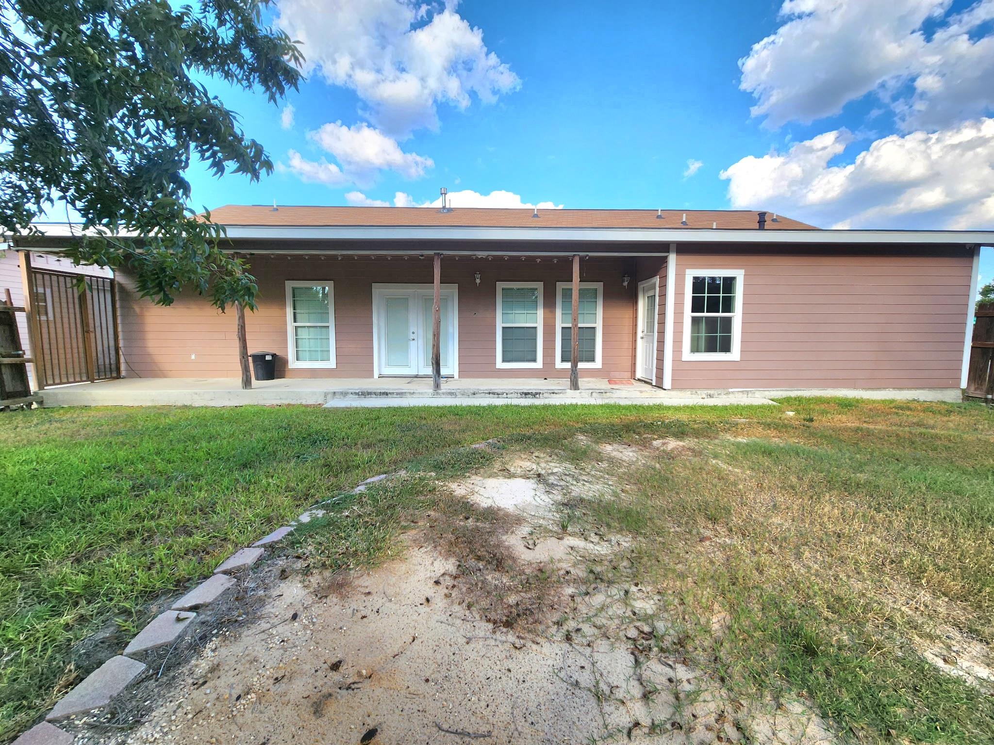 6 Sun Flower Cir, New Braunfels, TX 78130