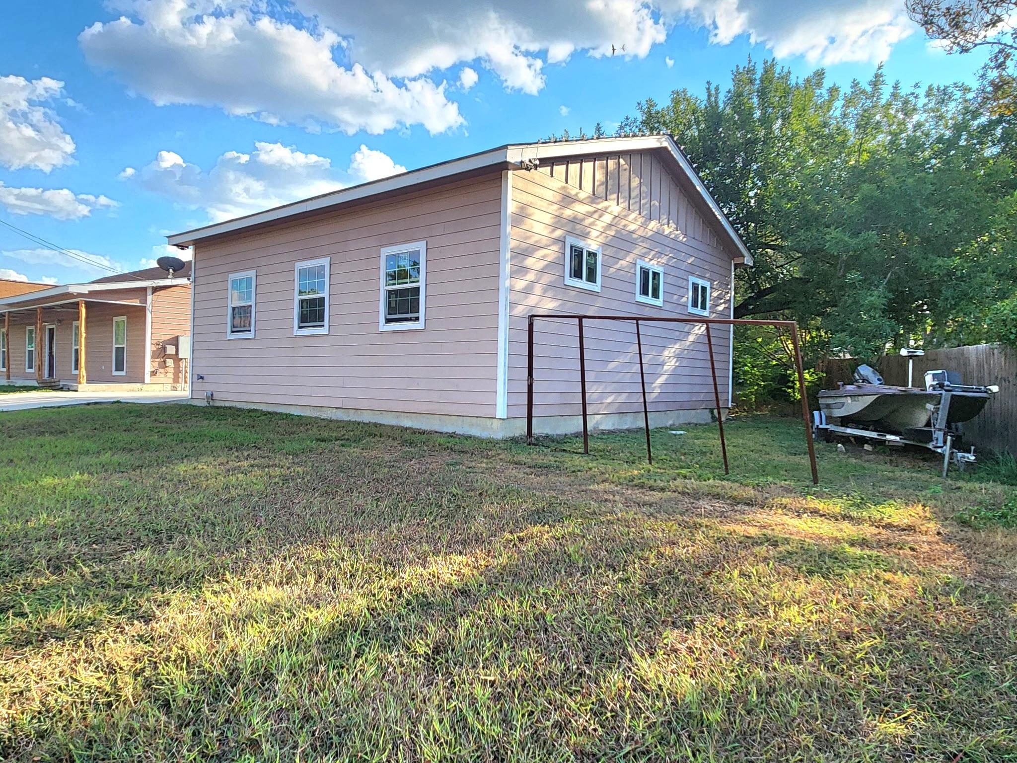 6 Sun Flower Cir, New Braunfels, TX 78130