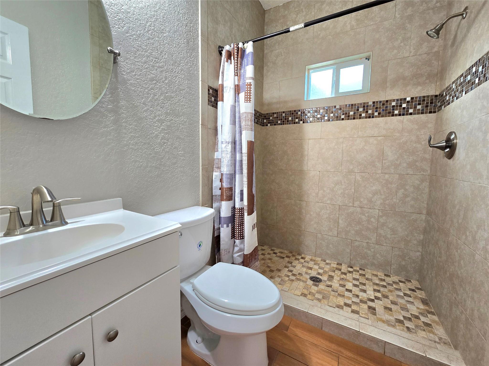 6 Sun Flower Cir, New Braunfels, TX 78130