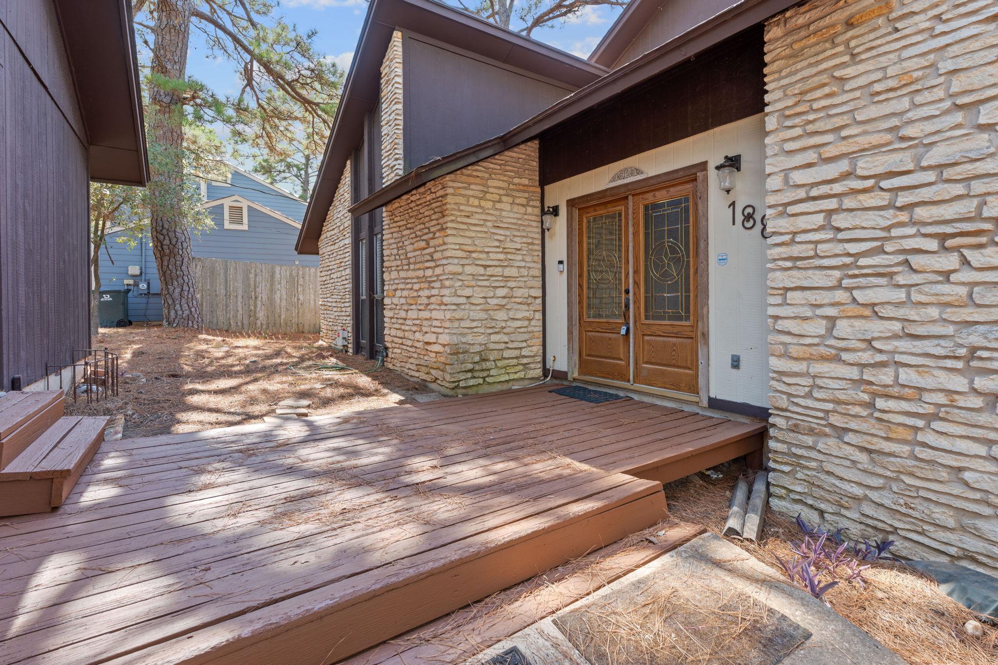 188 Tahitian Dr, Bastrop, TX 78602