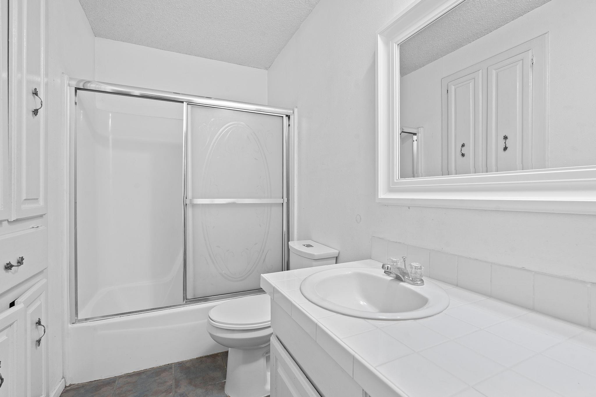 188 Tahitian Dr, Bastrop, TX 78602