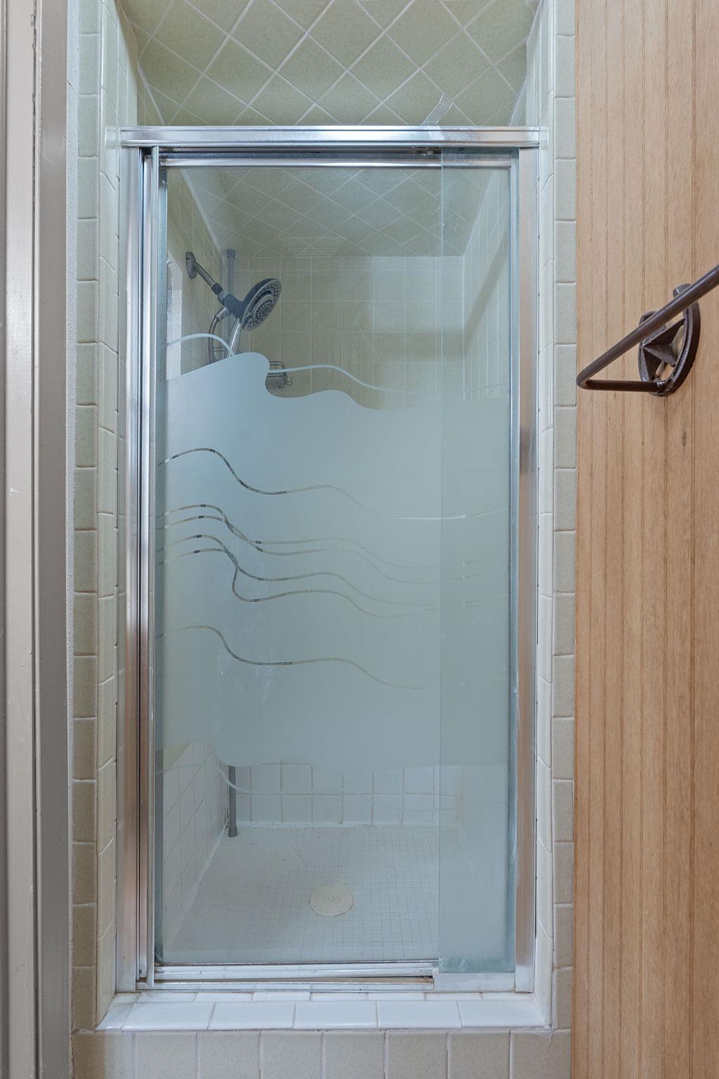 188 Tahitian Dr, Bastrop, TX 78602