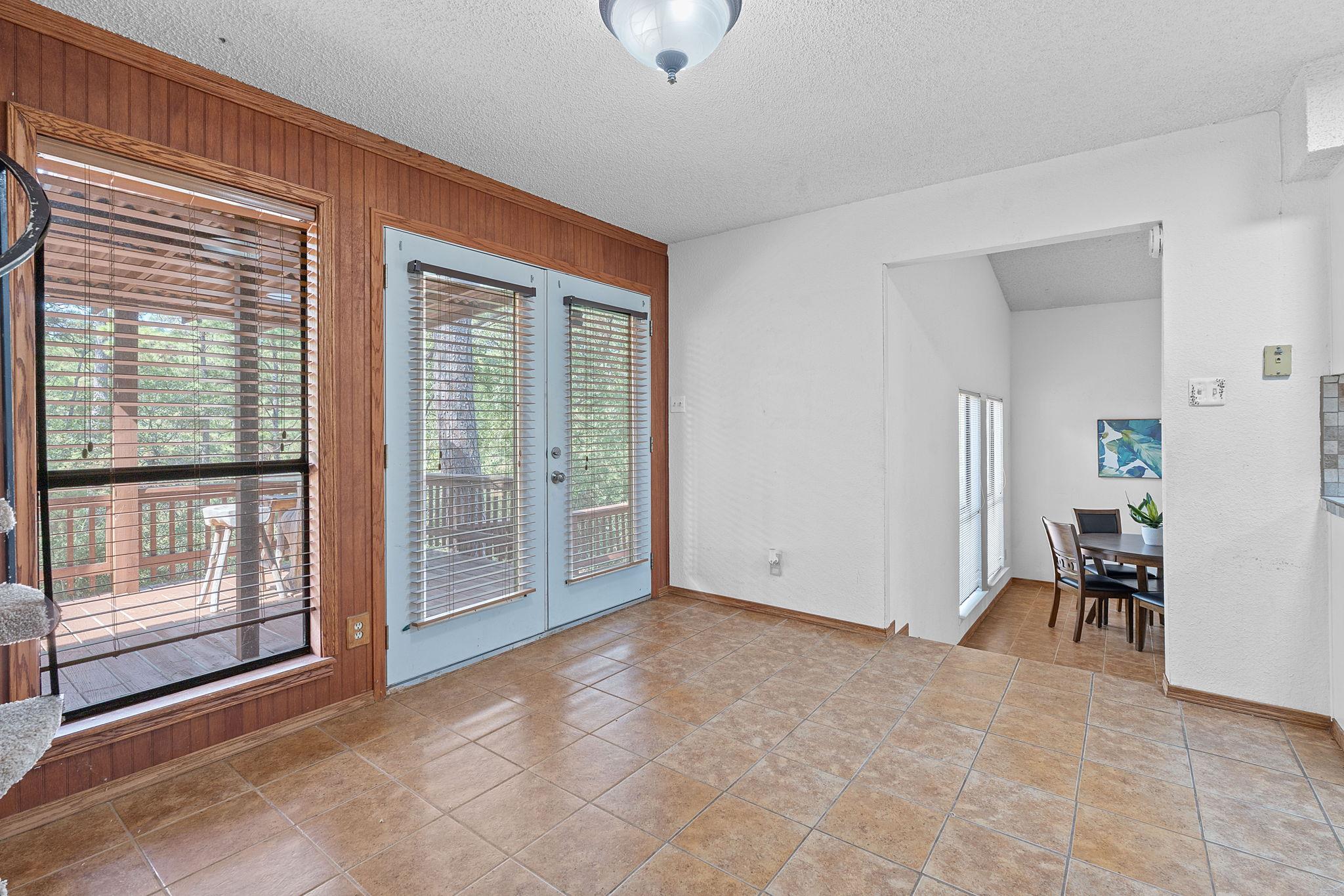 188 Tahitian Dr, Bastrop, TX 78602