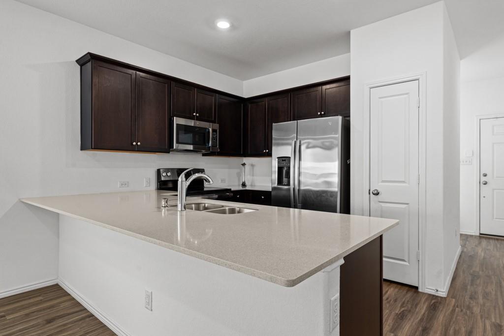 205 Rooster Way, Jarrell, TX 76537