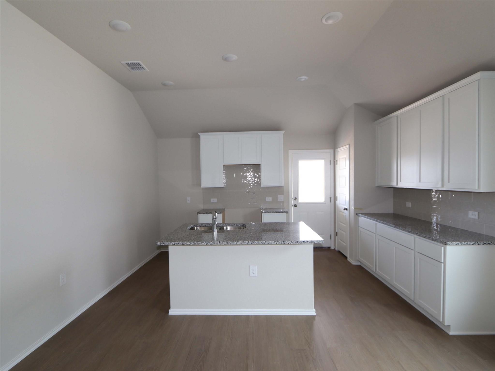 9216 Corvallis Dr, Austin, TX 78747