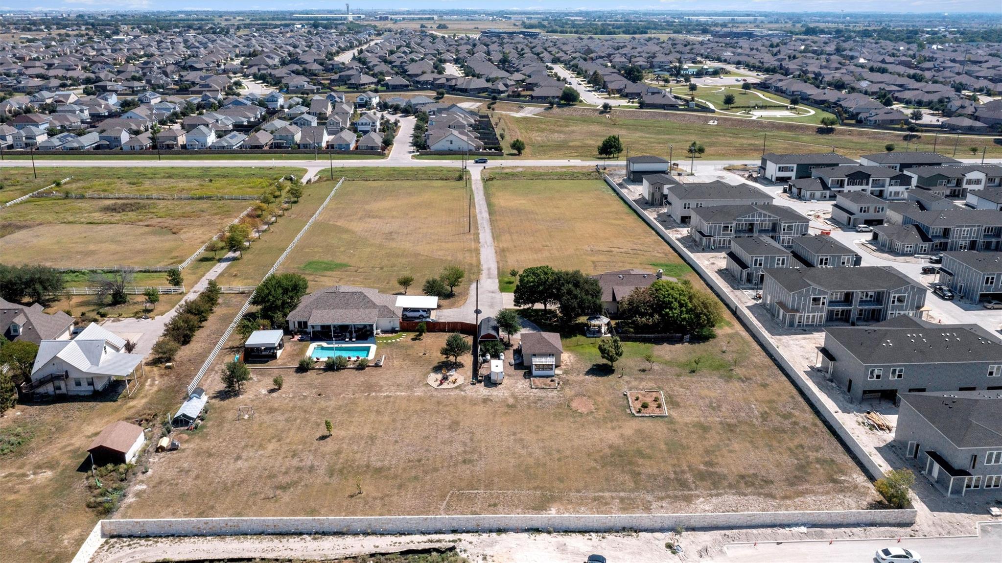 8000 County Road 110 Rd, Round Rock, TX 78665