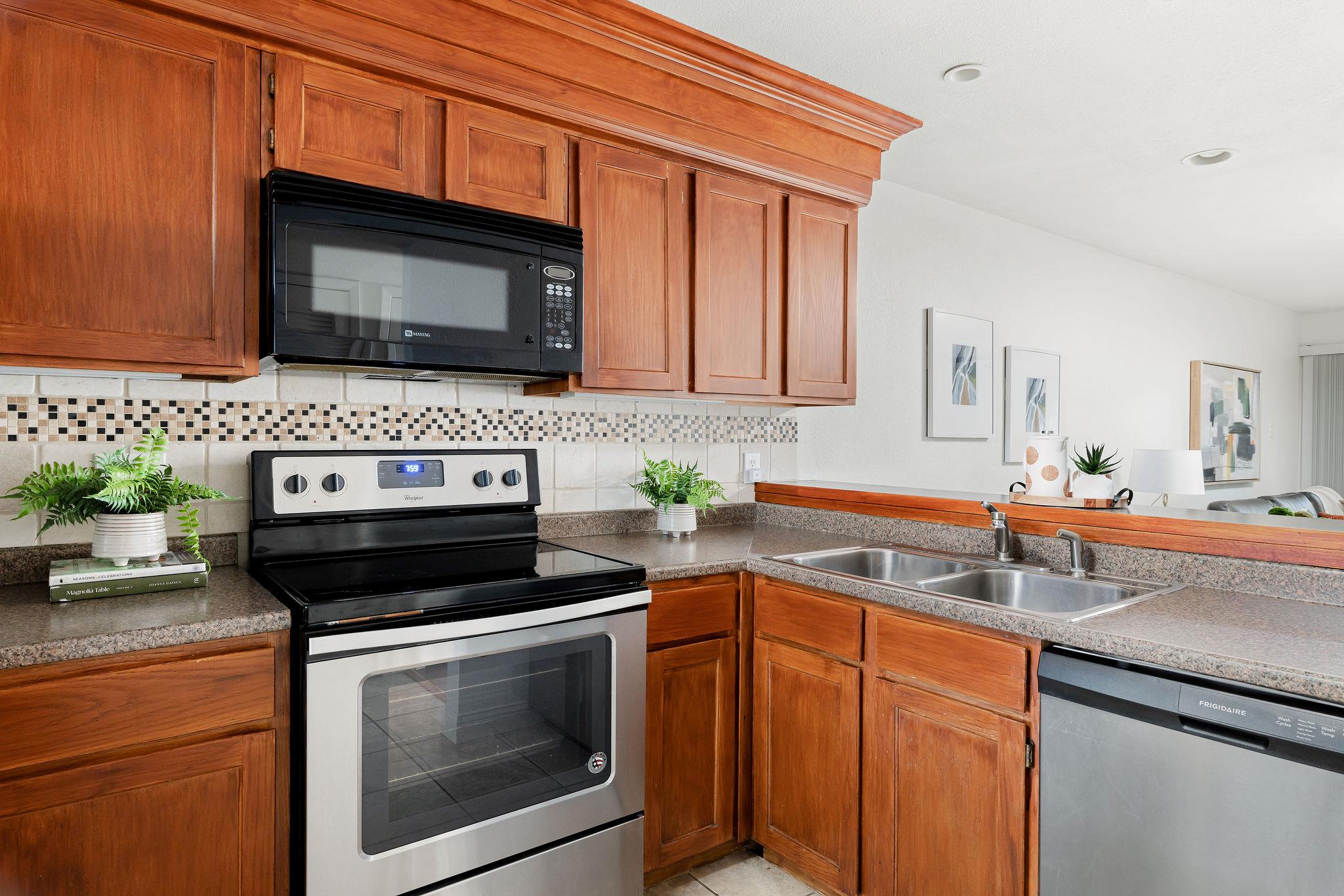 2215 Post Rd # 1034, Austin, TX 78704