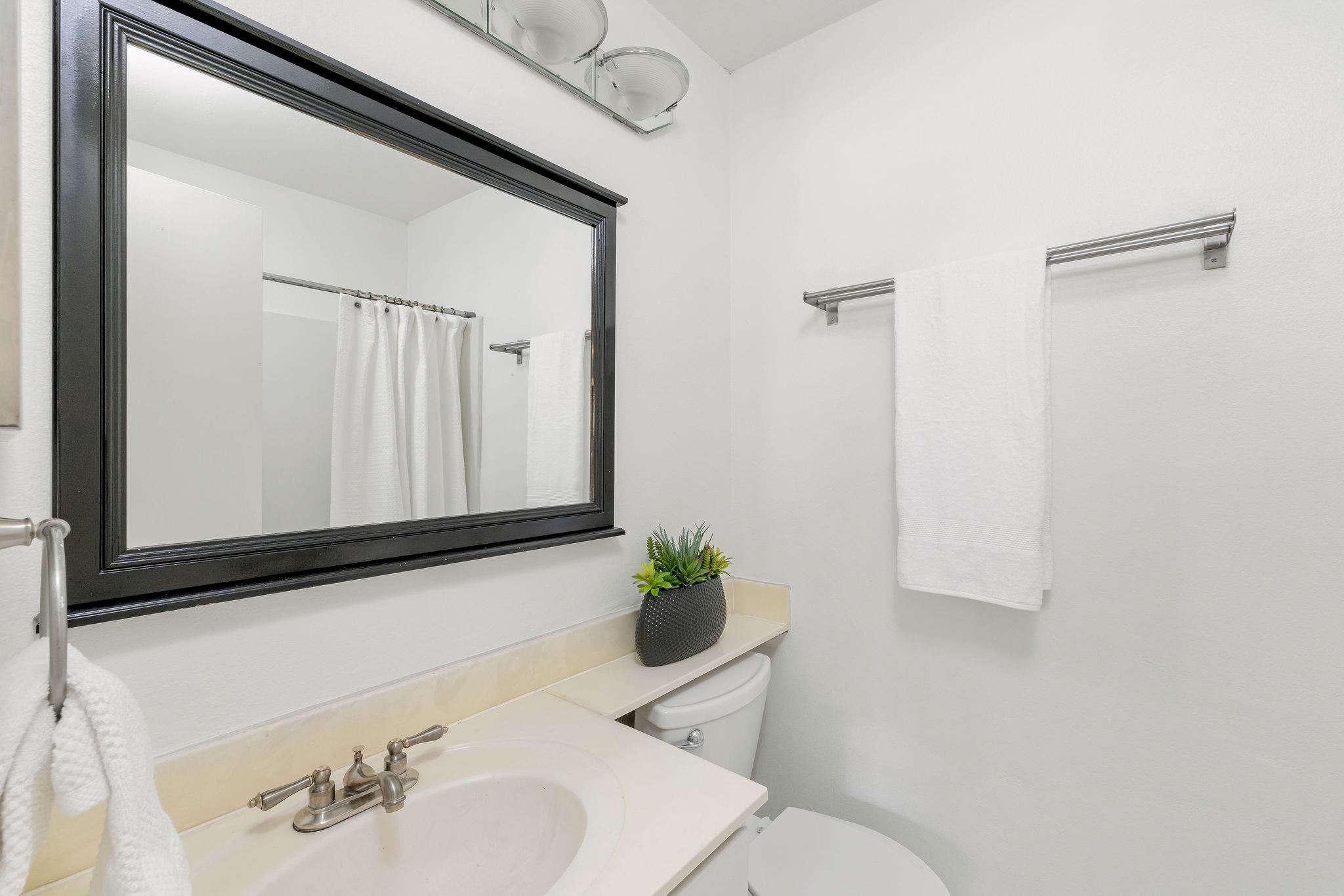 2215 Post Rd # 1034, Austin, TX 78704