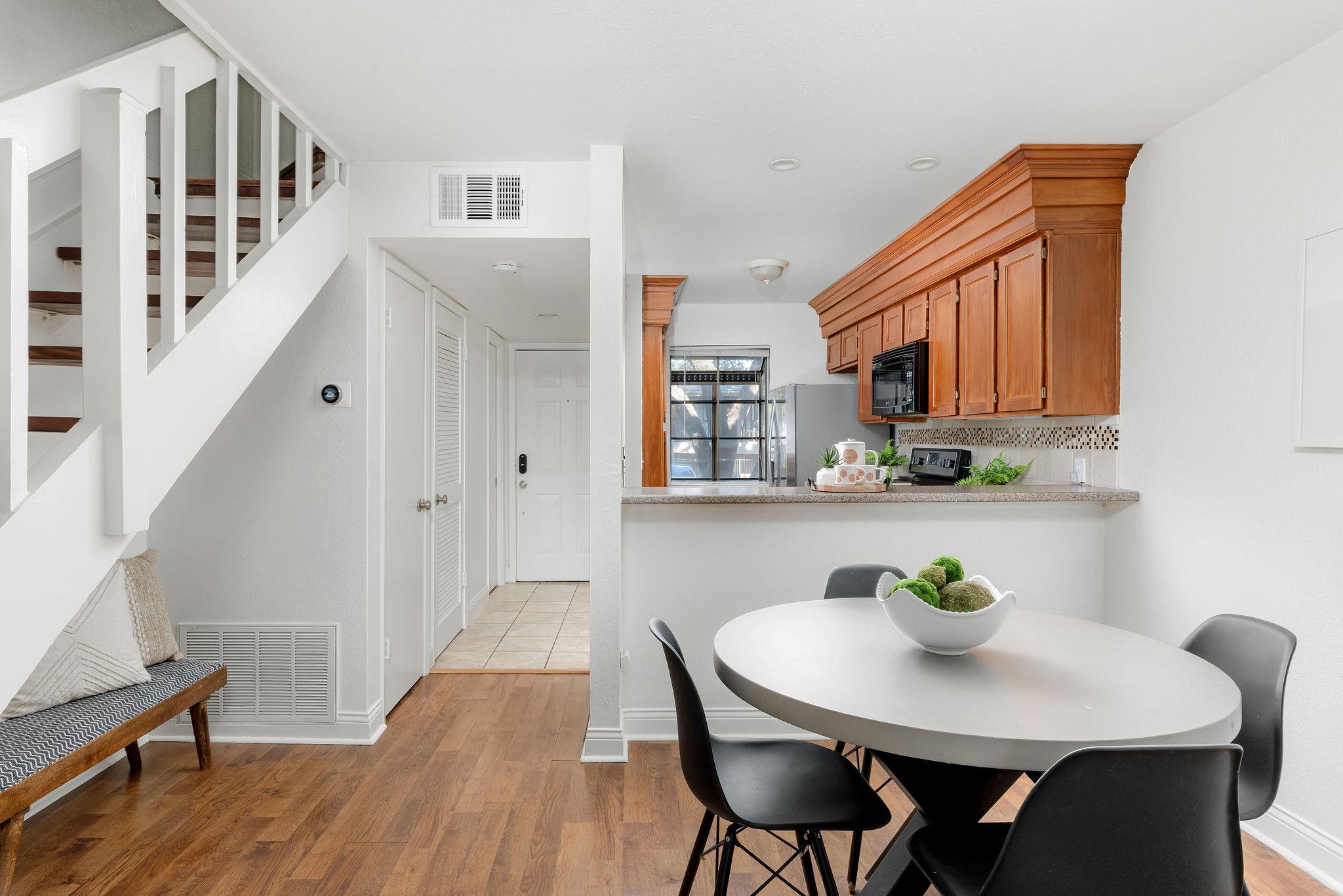 2215 Post Rd # 1034, Austin, TX 78704