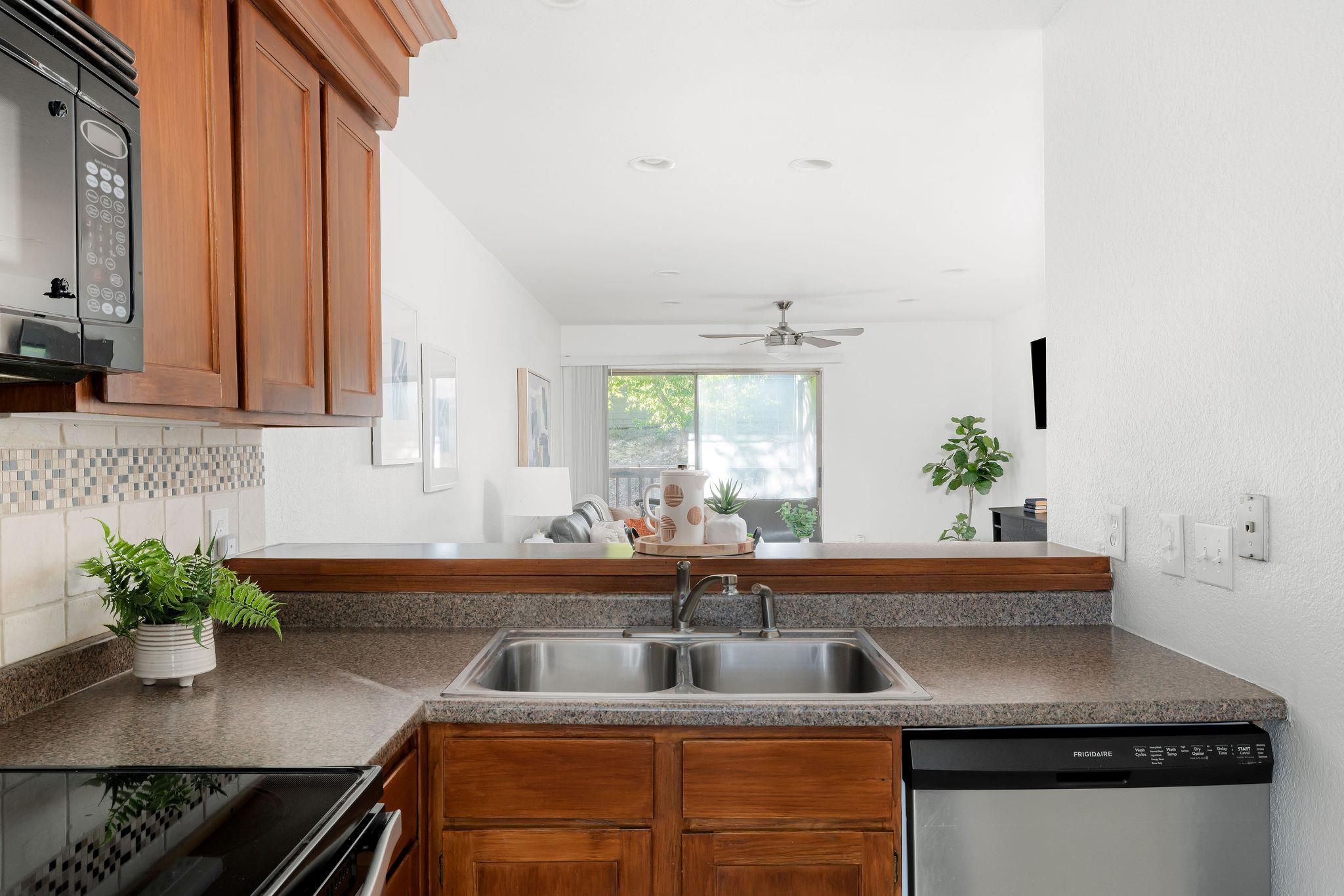 2215 Post Rd # 1034, Austin, TX 78704