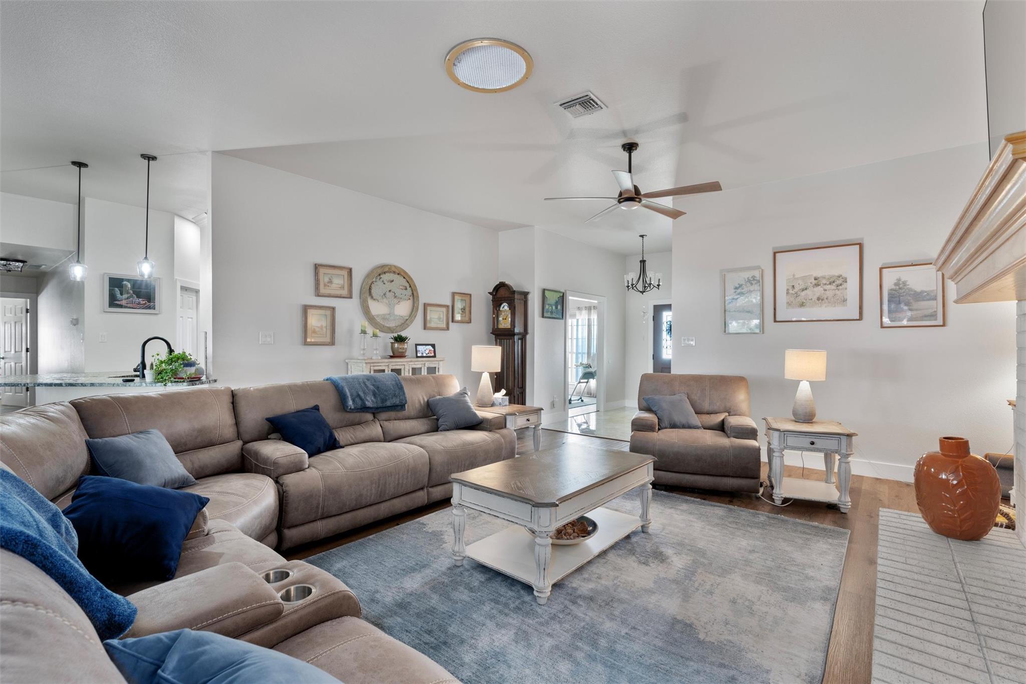 8010 County Road 110 Rd, Round Rock, TX 78665