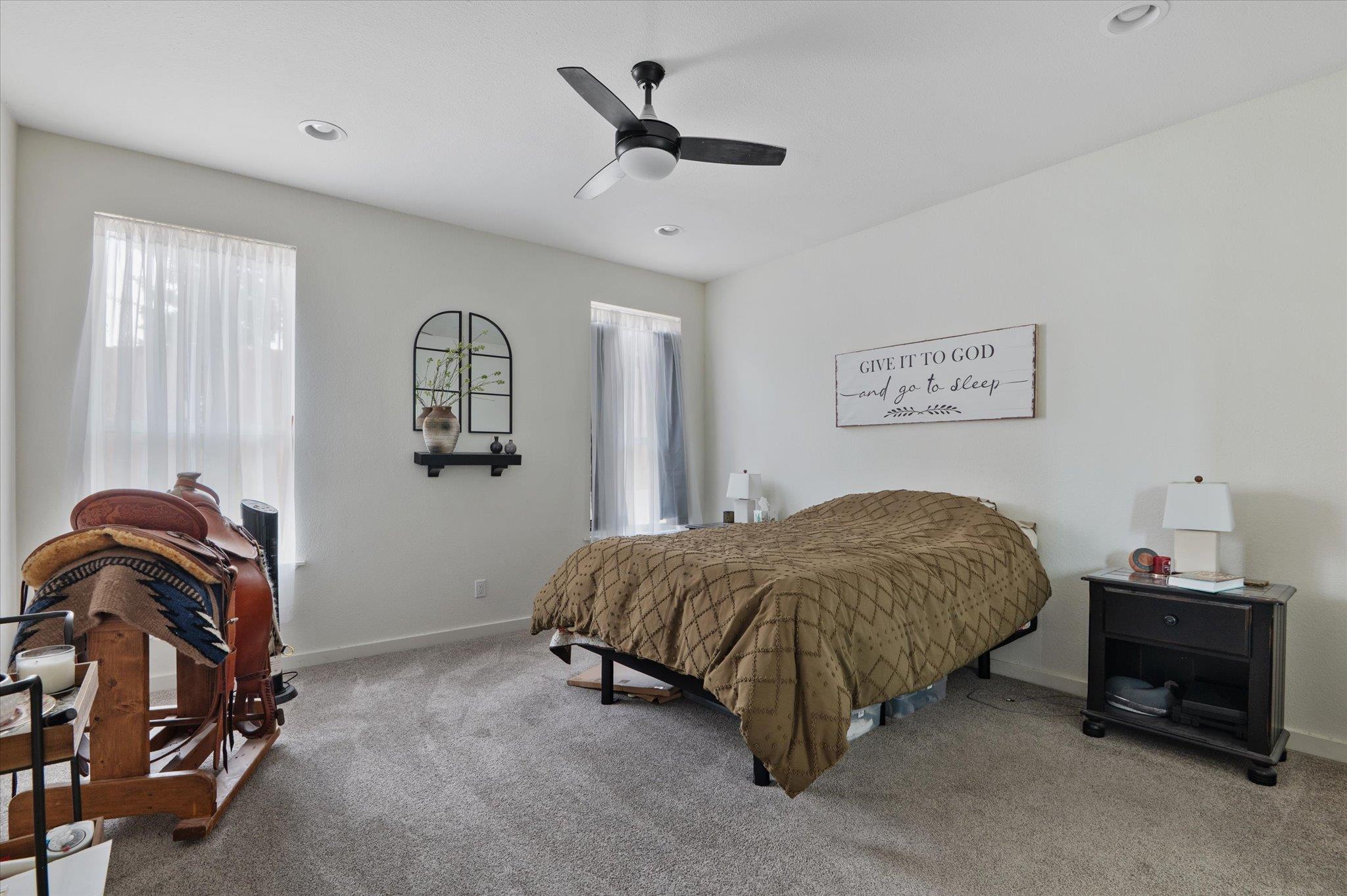 136 W Castlebriar Dr, Granite Shoals, TX 78654