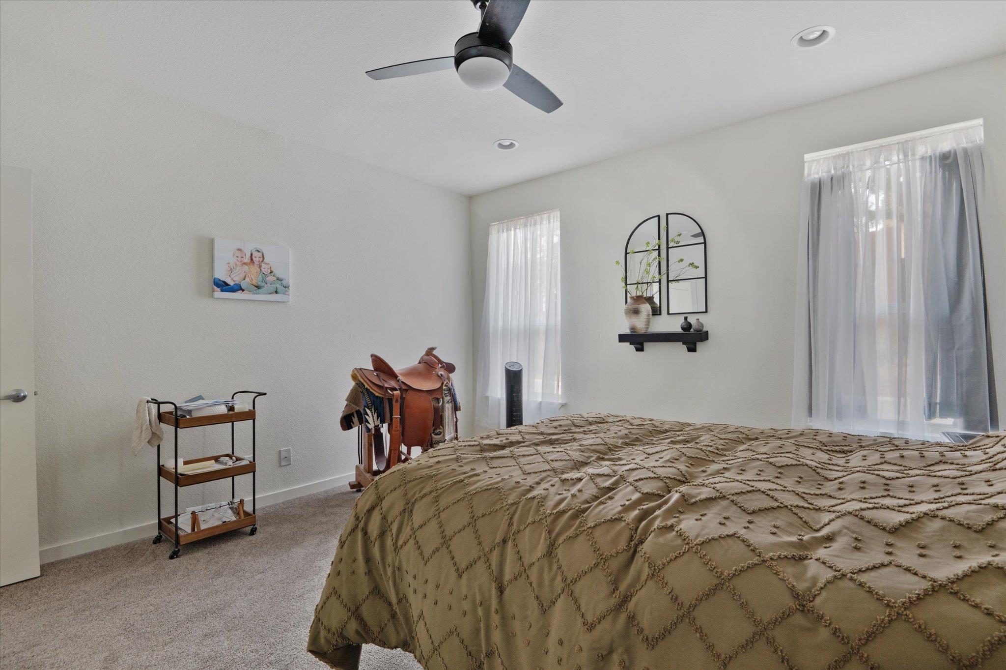 136 W Castlebriar Dr, Granite Shoals, TX 78654