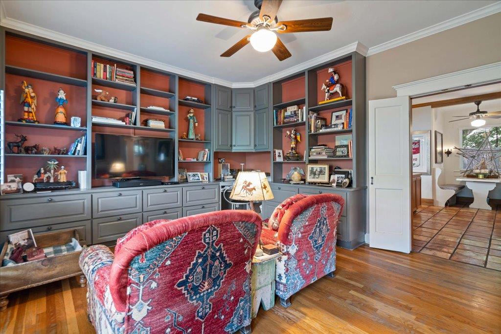 1502 Murray Ln, Austin, TX 78703