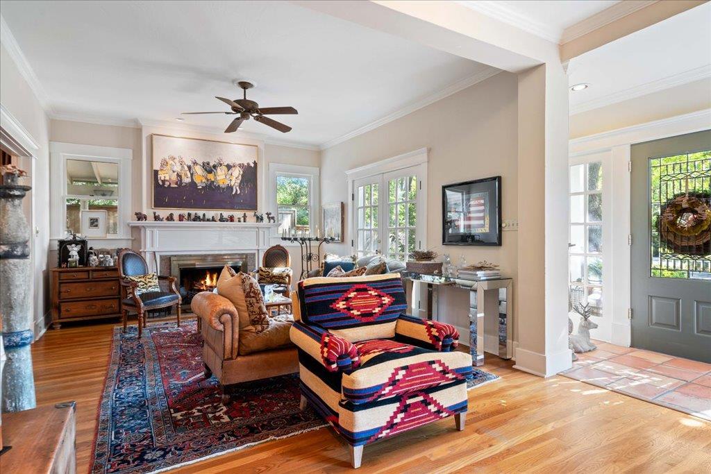 1502 Murray Ln, Austin, TX 78703