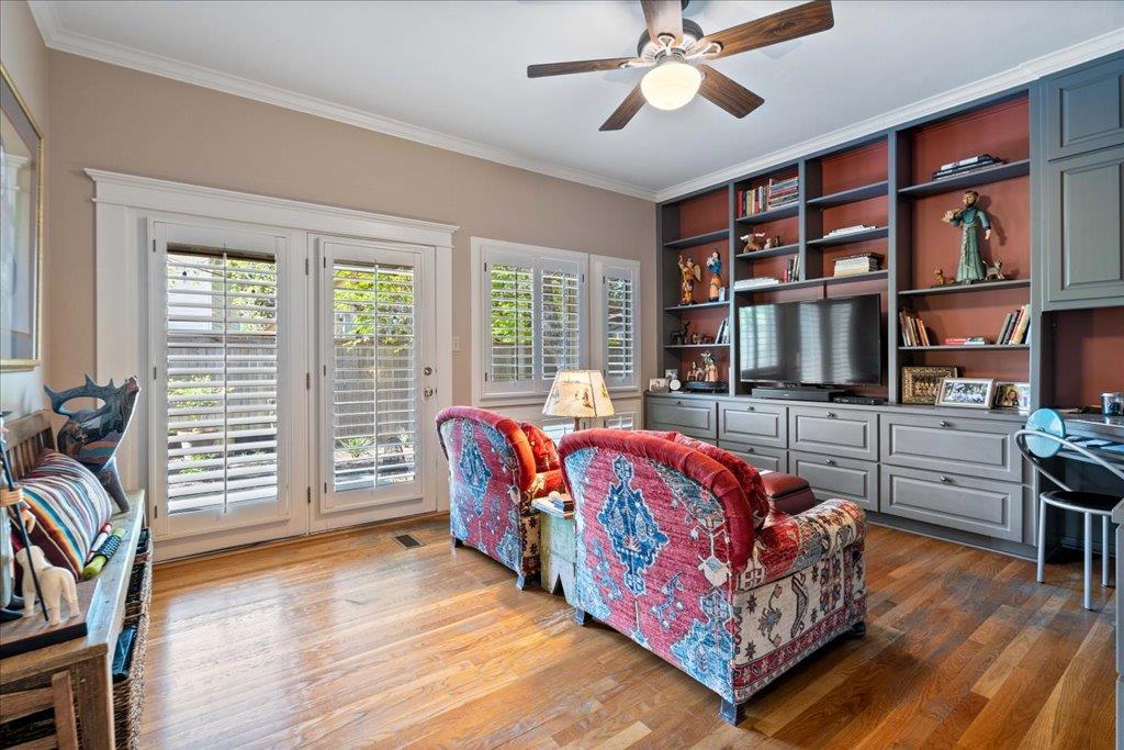 1502 Murray Ln, Austin, TX 78703