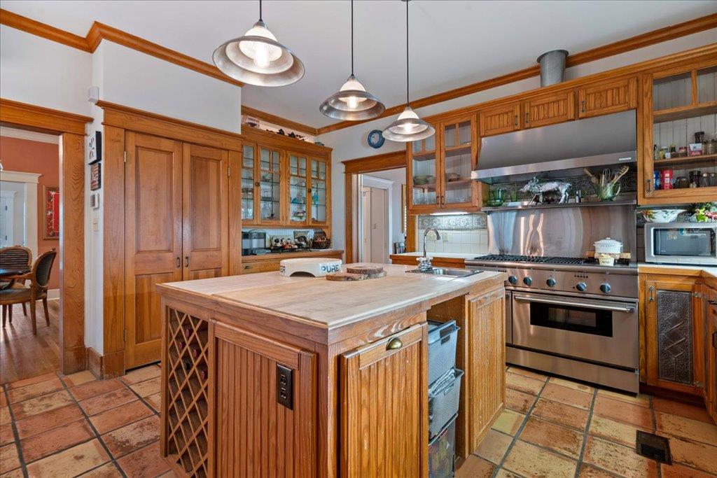 1502 Murray Ln, Austin, TX 78703