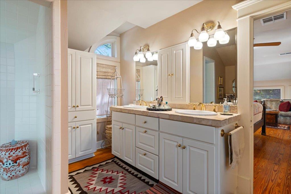 1502 Murray Ln, Austin, TX 78703