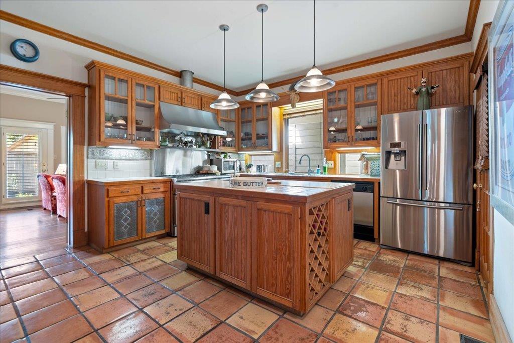 1502 Murray Ln, Austin, TX 78703