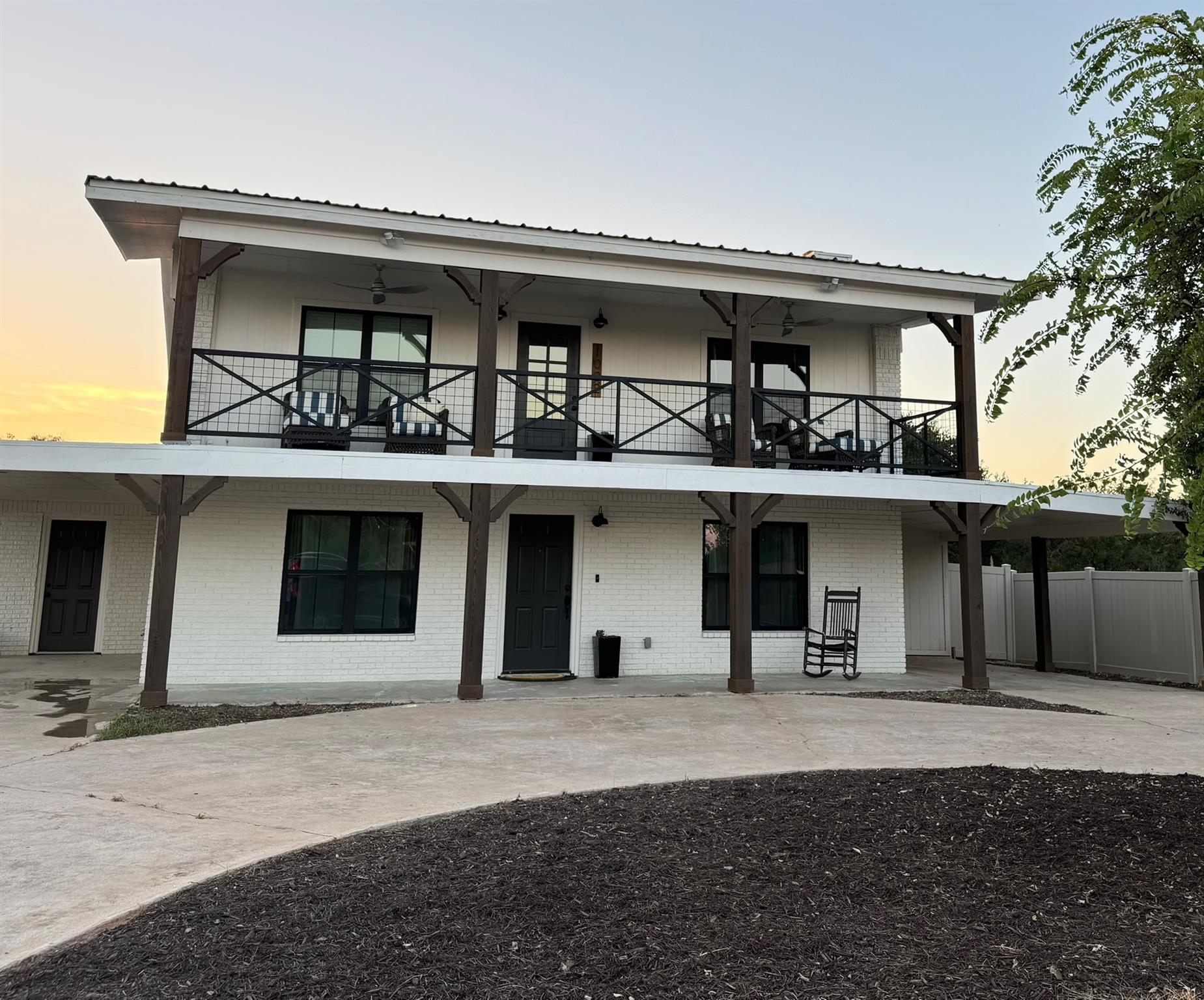 1002 Granite Dr, Granite Shoals, TX 78654