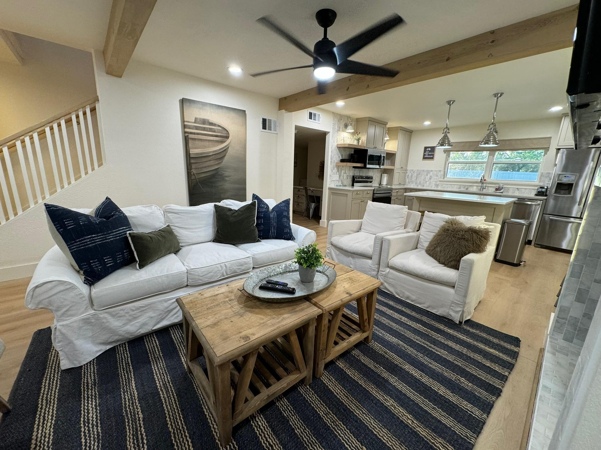 1002 Granite Dr, Granite Shoals, TX 78654