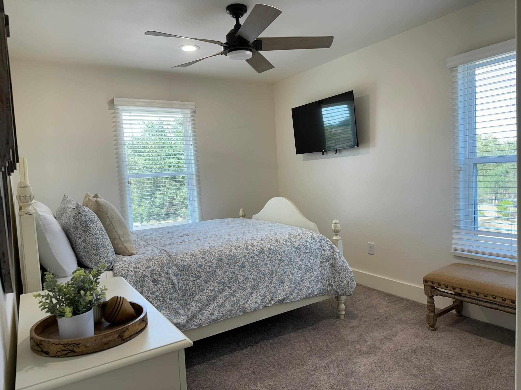 1002 Granite Dr, Granite Shoals, TX 78654