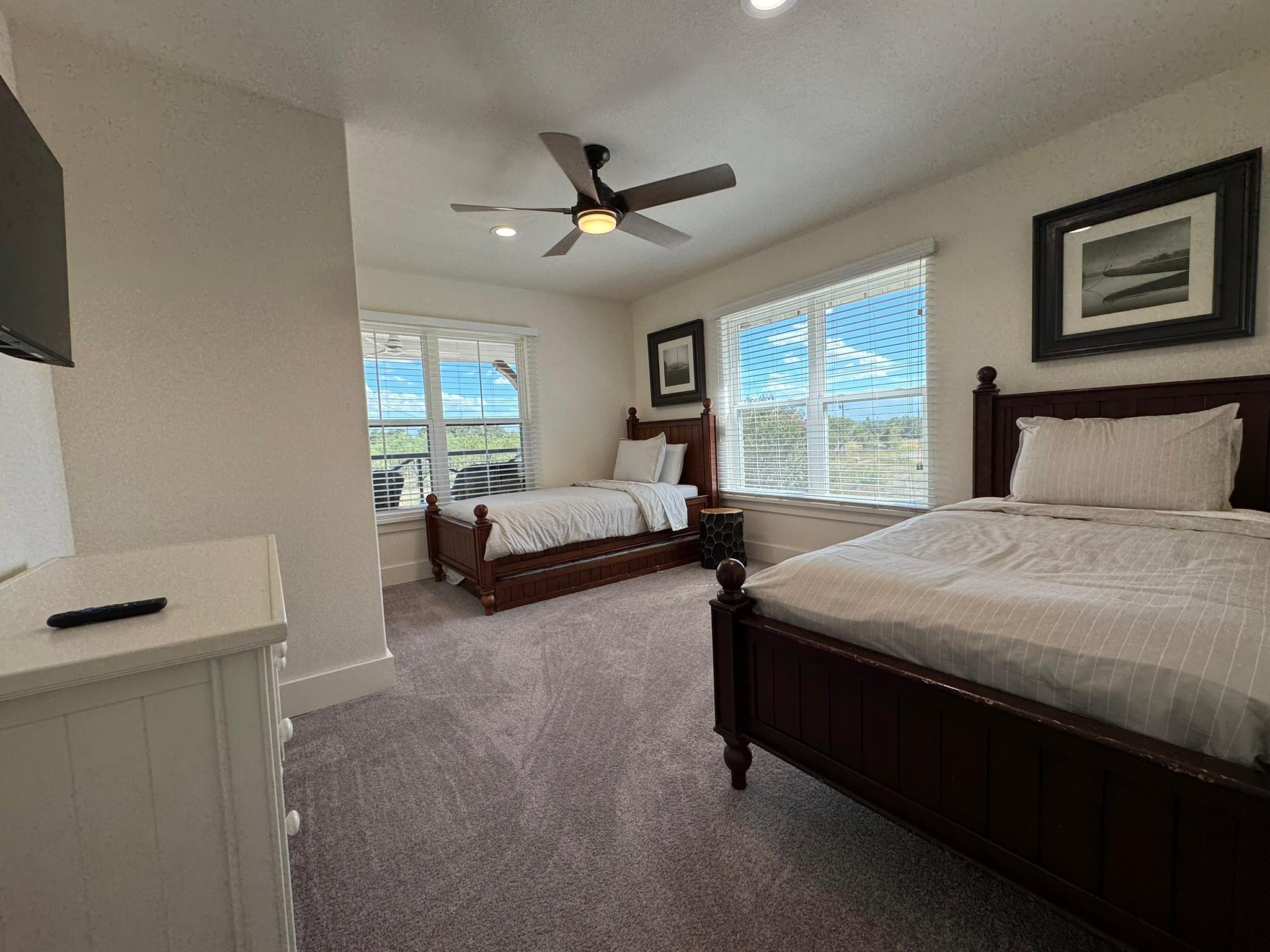 1002 Granite Dr, Granite Shoals, TX 78654