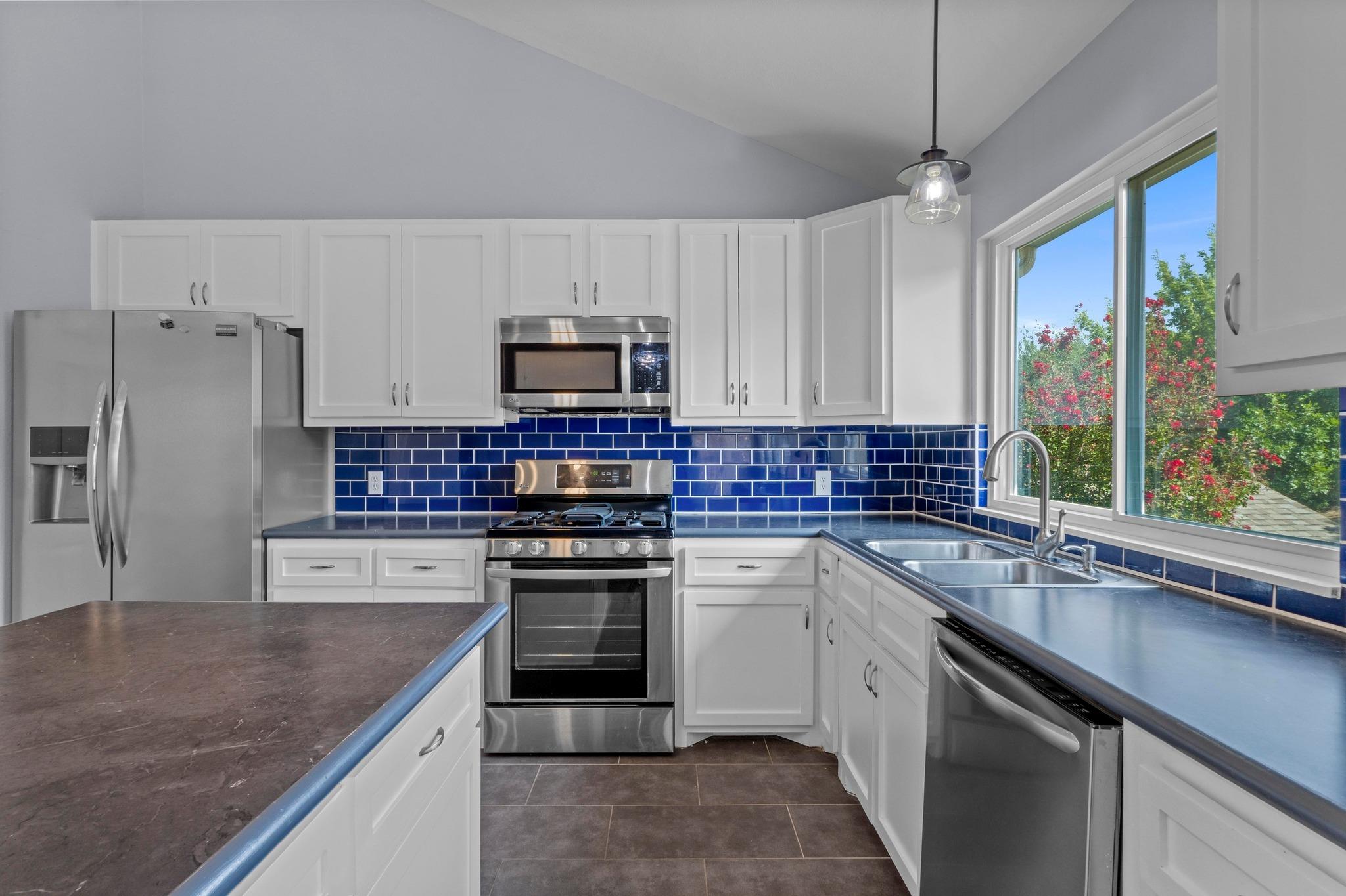 809 Stillhouse Spg, Round Rock, TX 78681