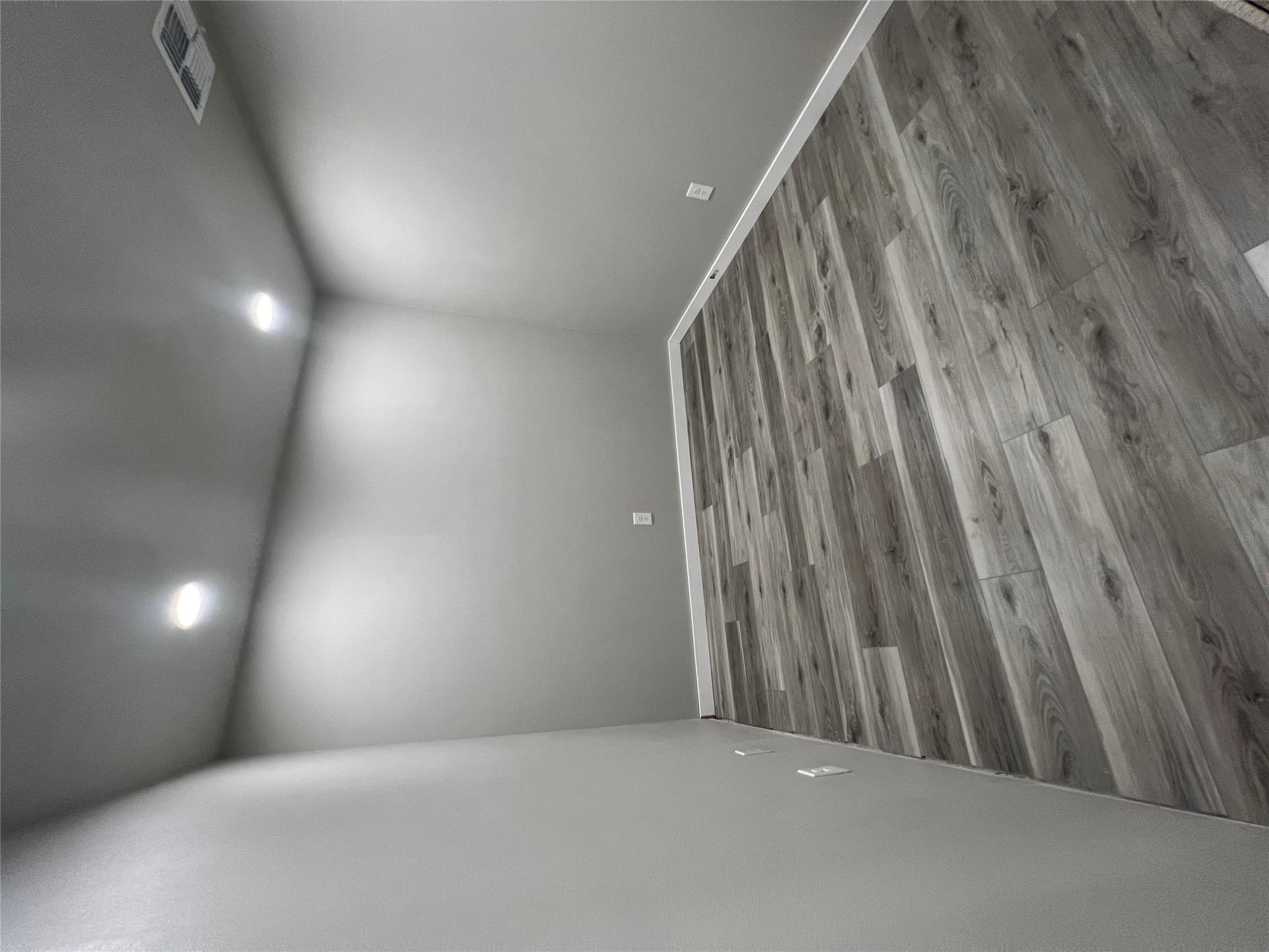 2705 Donna Dr, Taylor, TX 76574