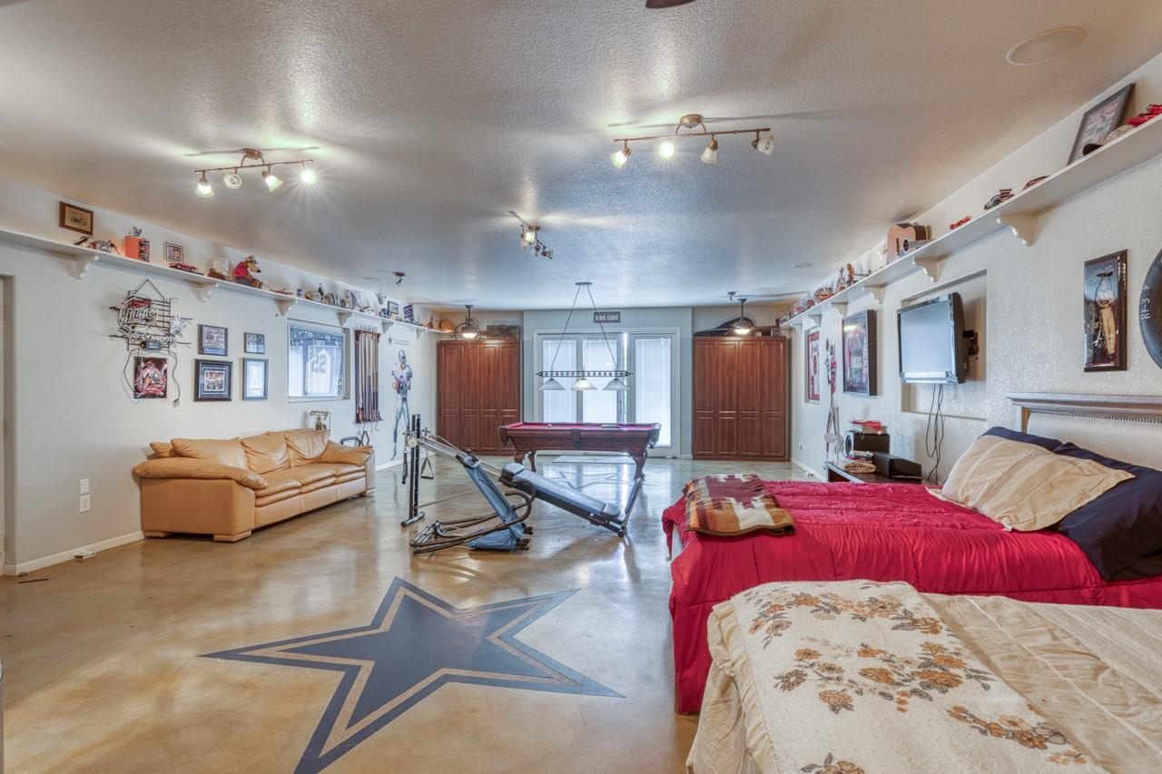 2000 Williams Lakeshore, Kingsland, TX 78639