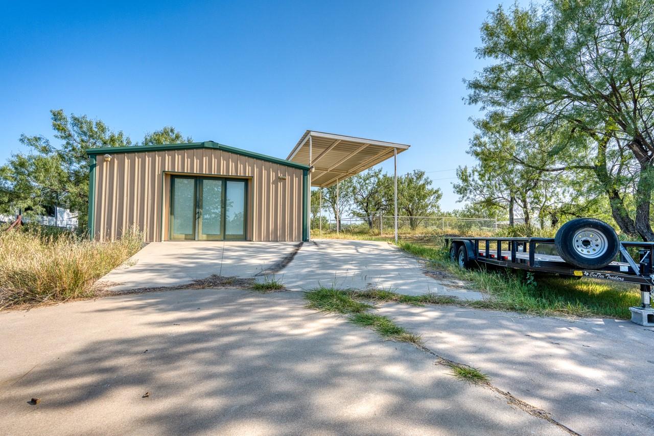 2000 Williams Lakeshore, Kingsland, TX 78639