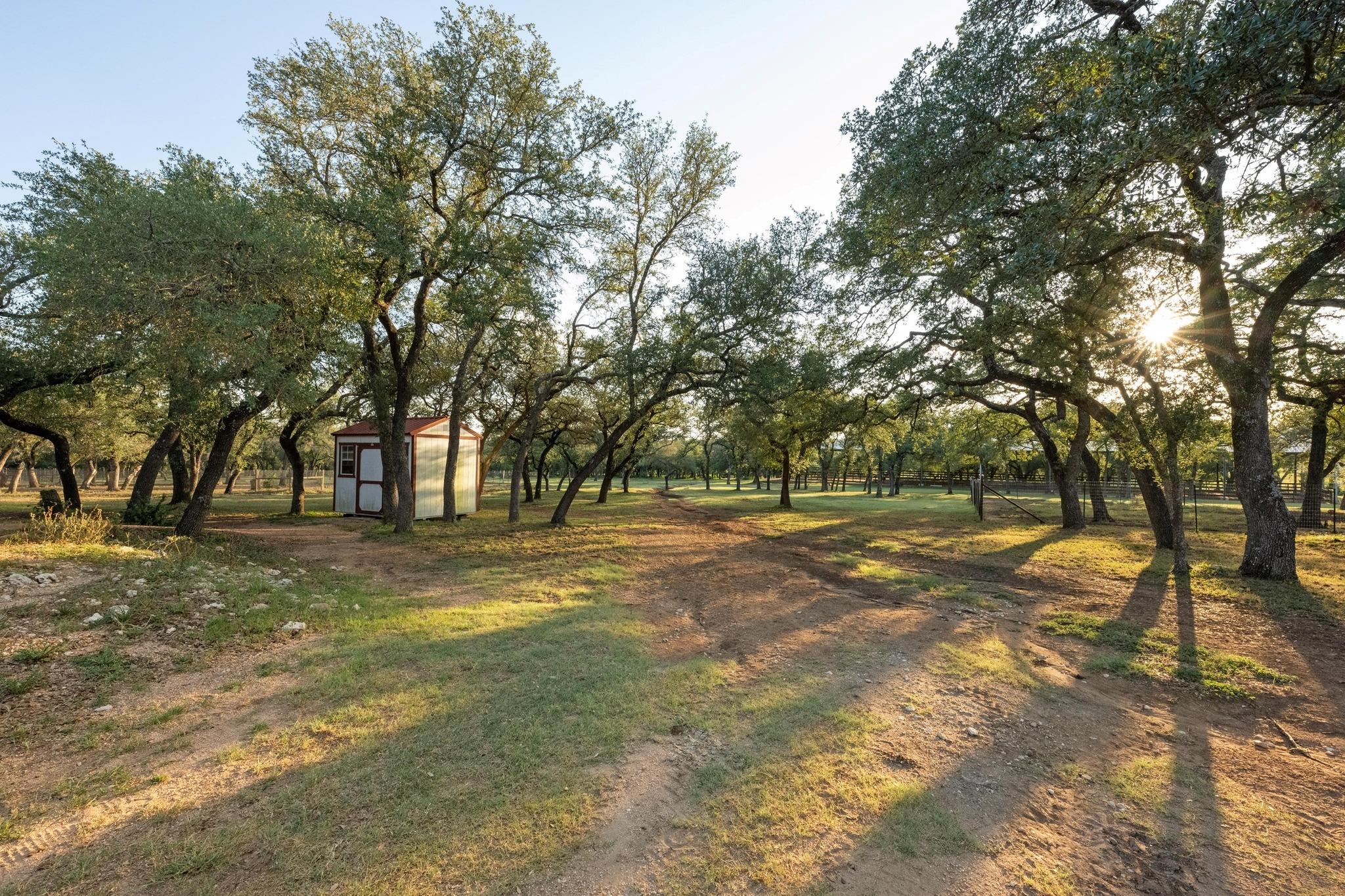 5200 Bell Springs Rd, Dripping Springs, TX 78620