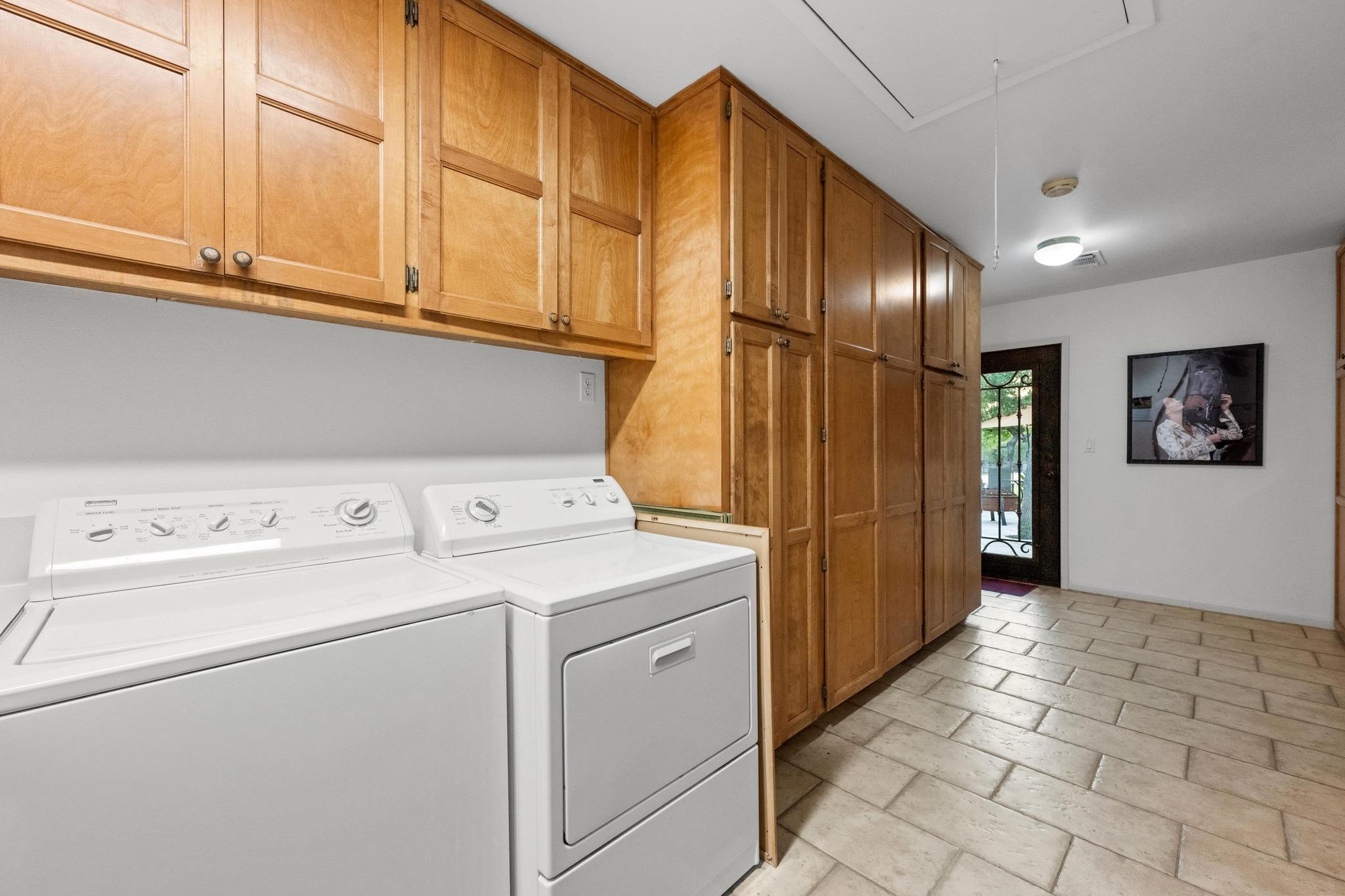 5200 Bell Springs Rd, Dripping Springs, TX 78620