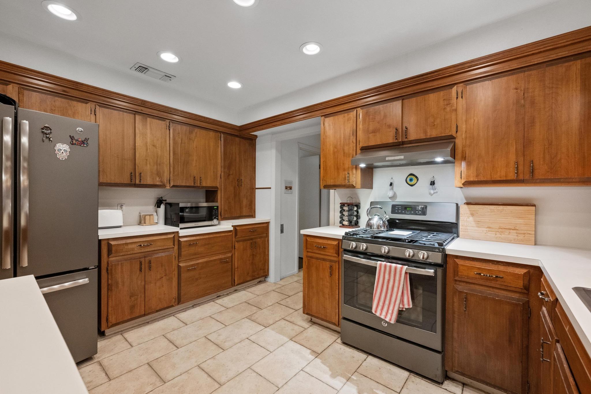 5200 Bell Springs Rd, Dripping Springs, TX 78620