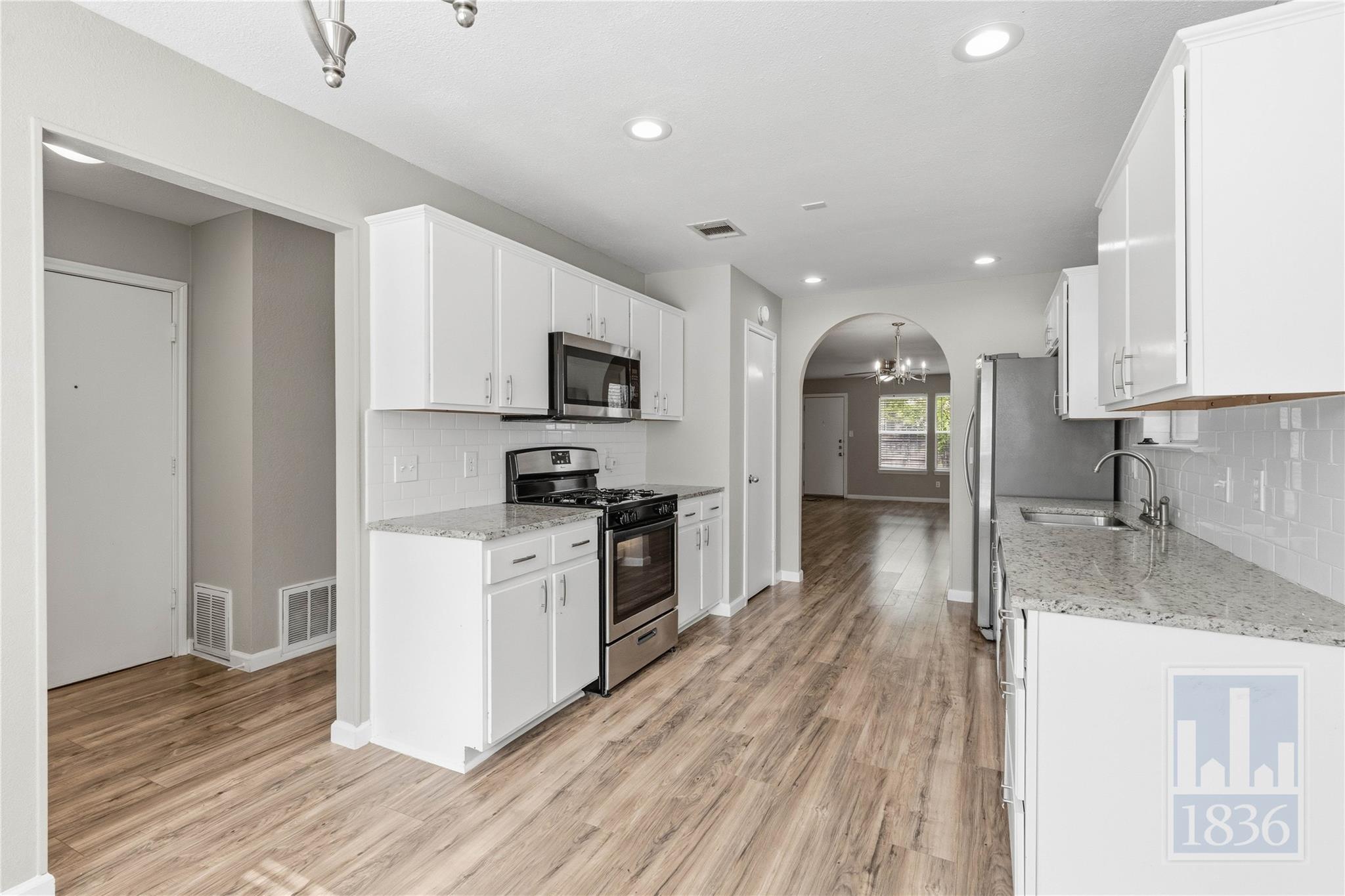 1612 Sylvia Ln, Round Rock, TX 78681