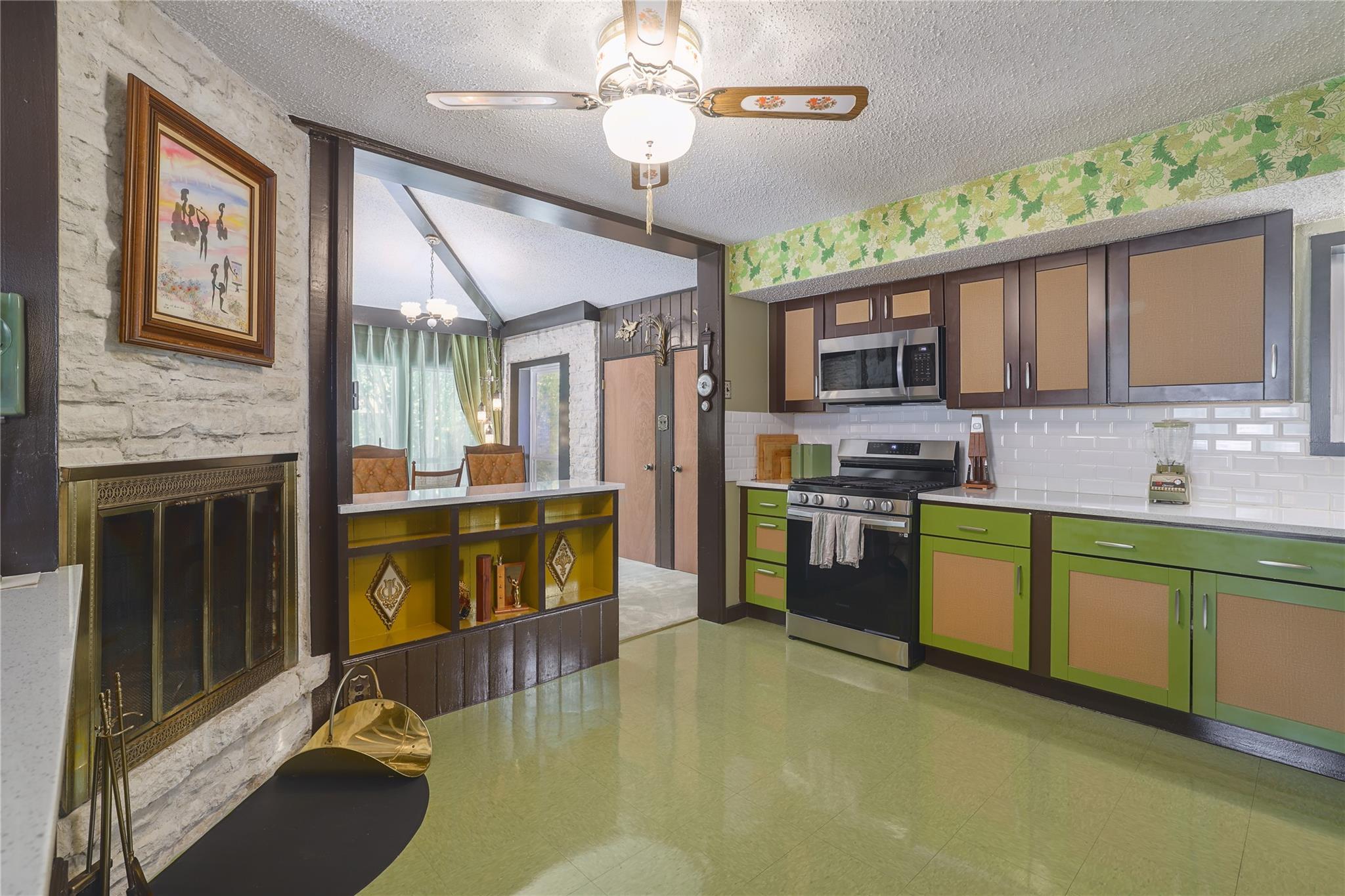 1818 Vance Cir, Austin, TX 78701