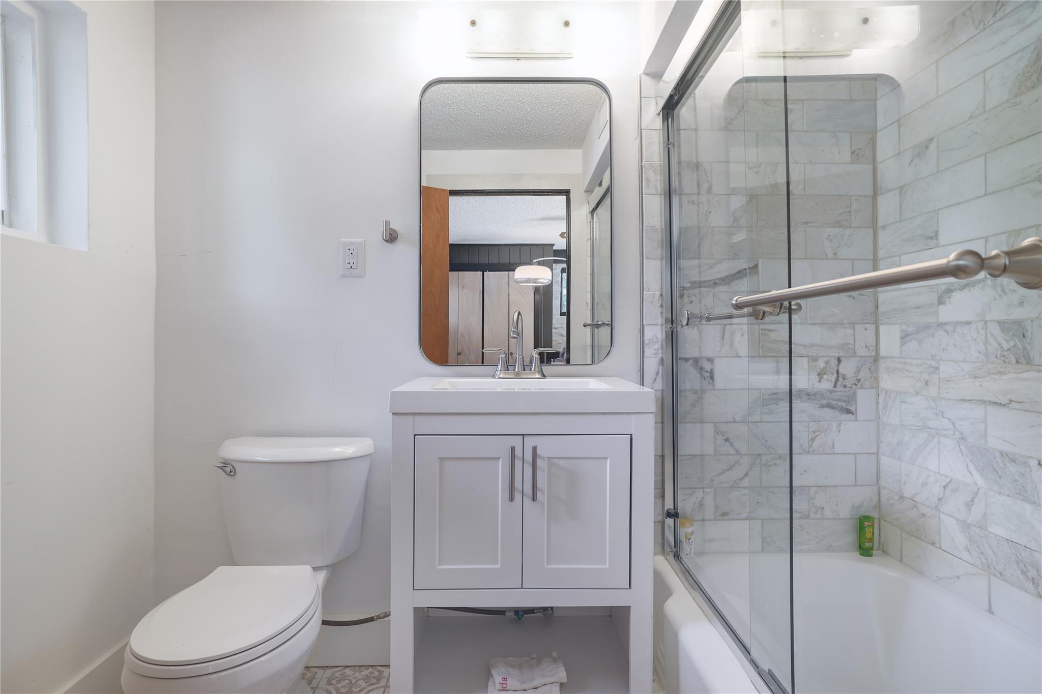 1818 Vance Cir, Austin, TX 78701